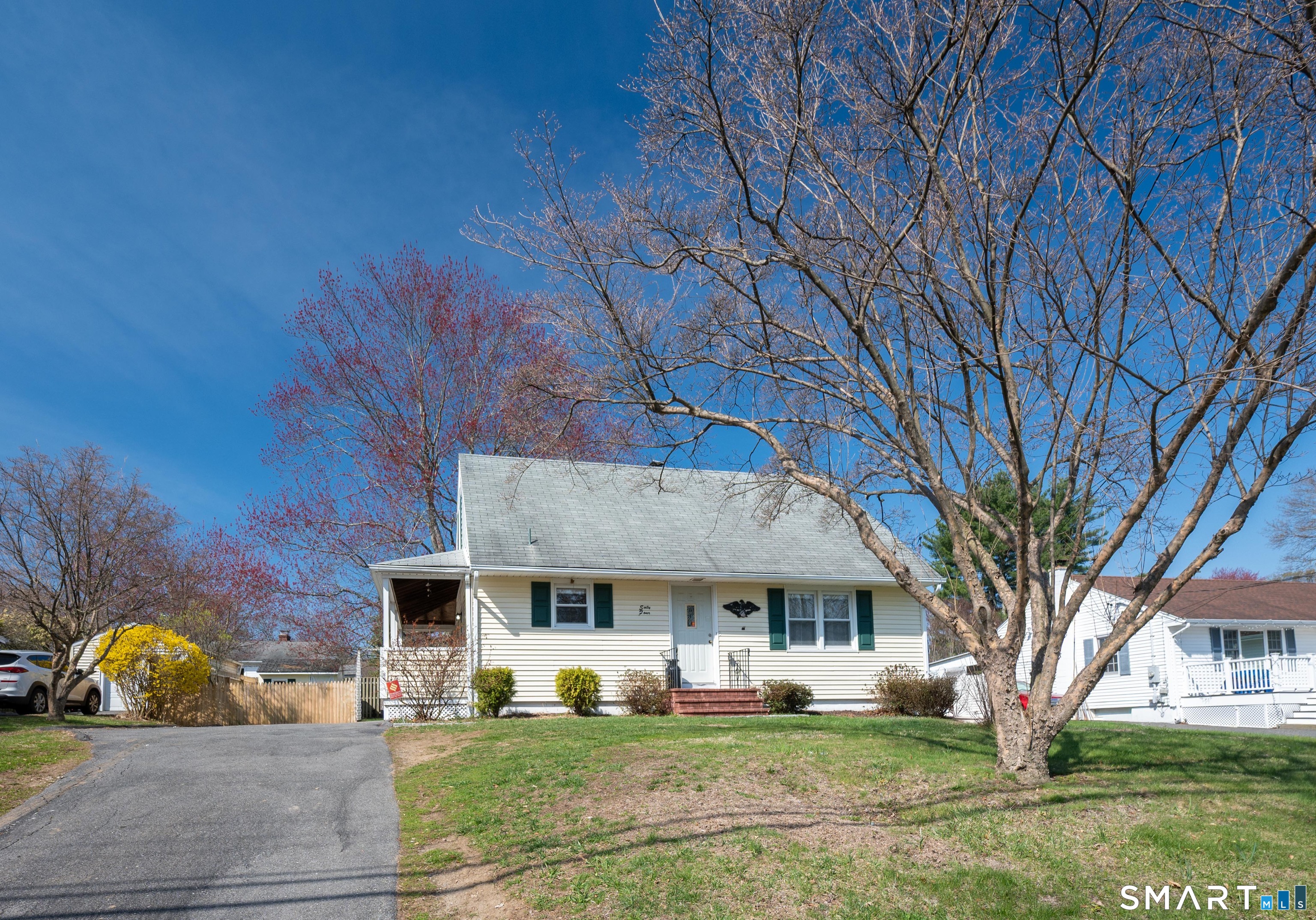 64 Golden Hill Road, Danbury, CT 06811 | For Sale at $439,000