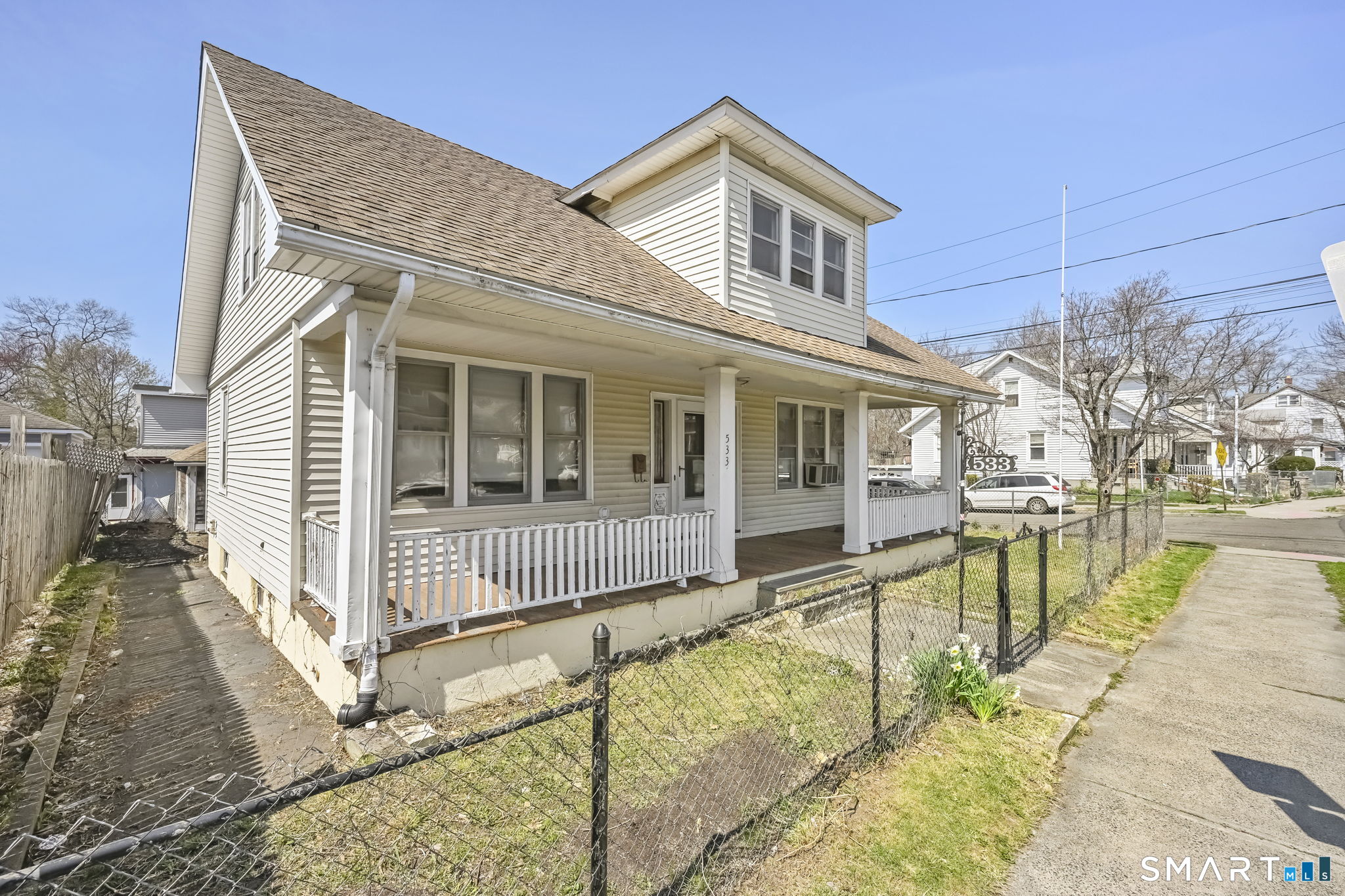 533 Wayne Street, Bridgeport, CT 06606 | For Sale at $399,000