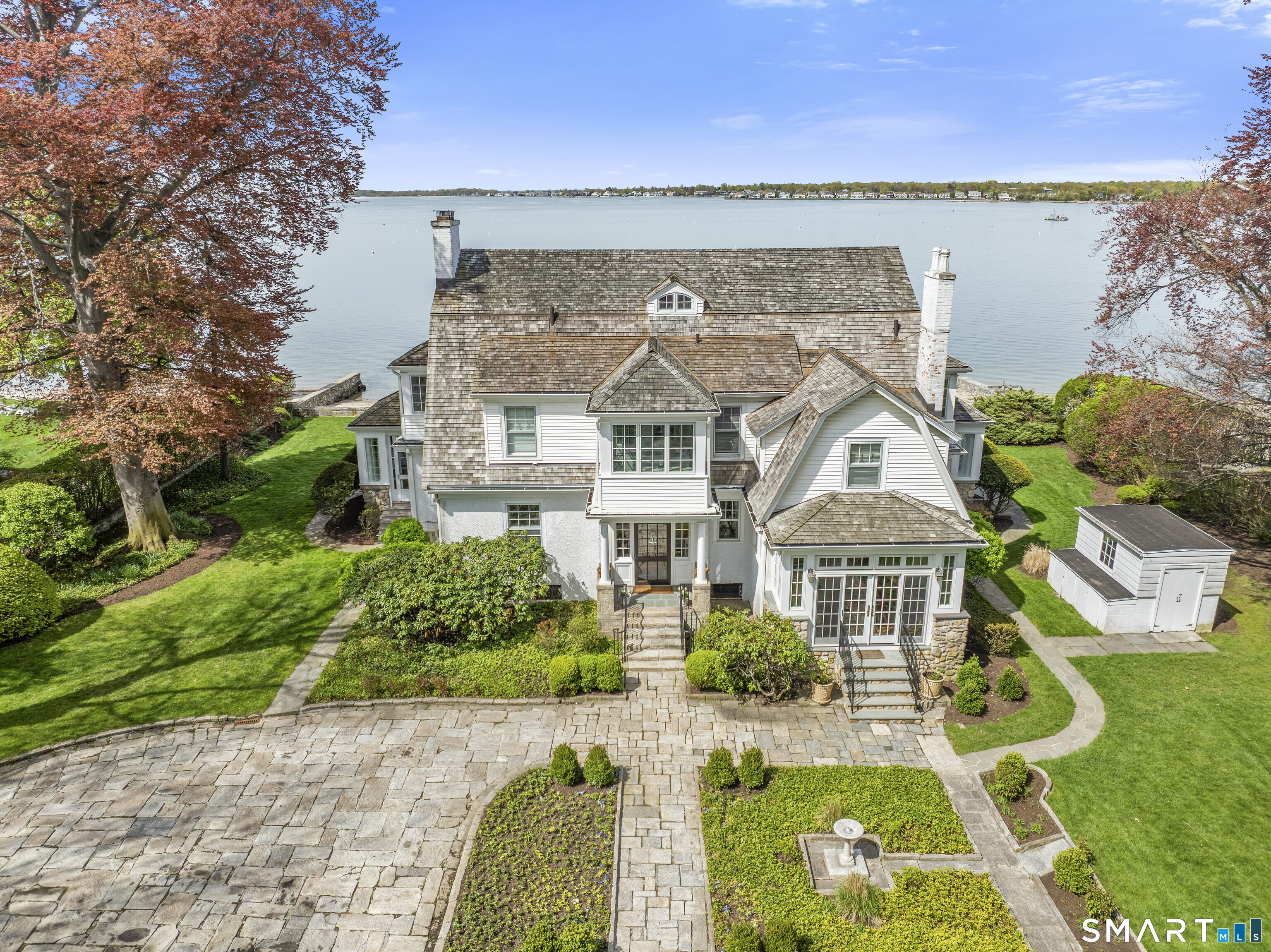 215 Ocean Drive West, Stamford, CT 06902 | For Sale at $4,750,000