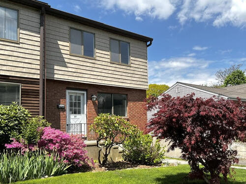  townhouse condo for sale located at 77 Van Buskirk Avenue, 77, Stamford, CT 06902