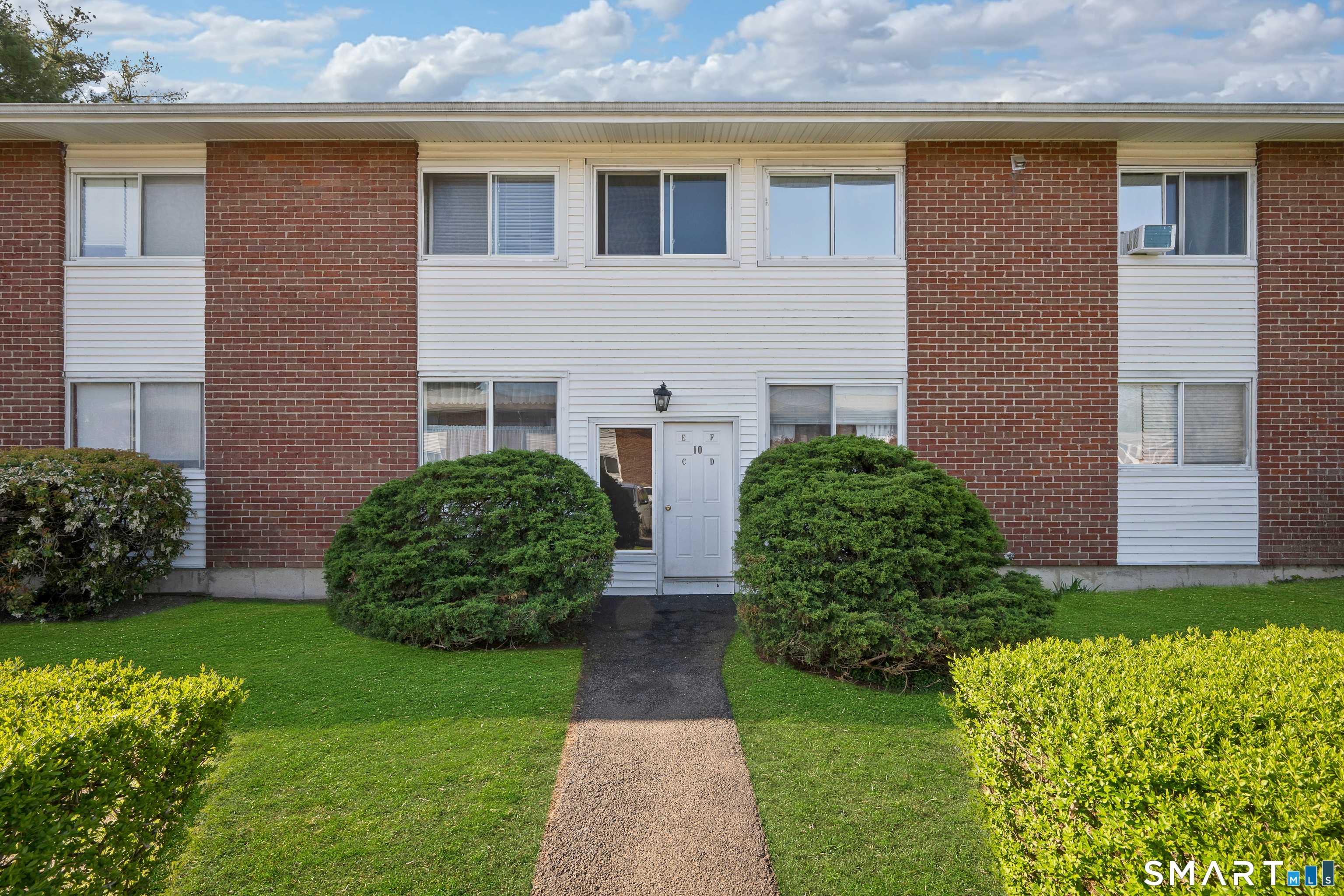 80 County Street, 10f, Norwalk, CT 06851 | For Sale at $435,000