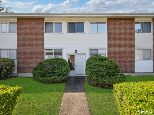  condo home for sale located at 80 County Street, 10f, Norwalk, CT 06851