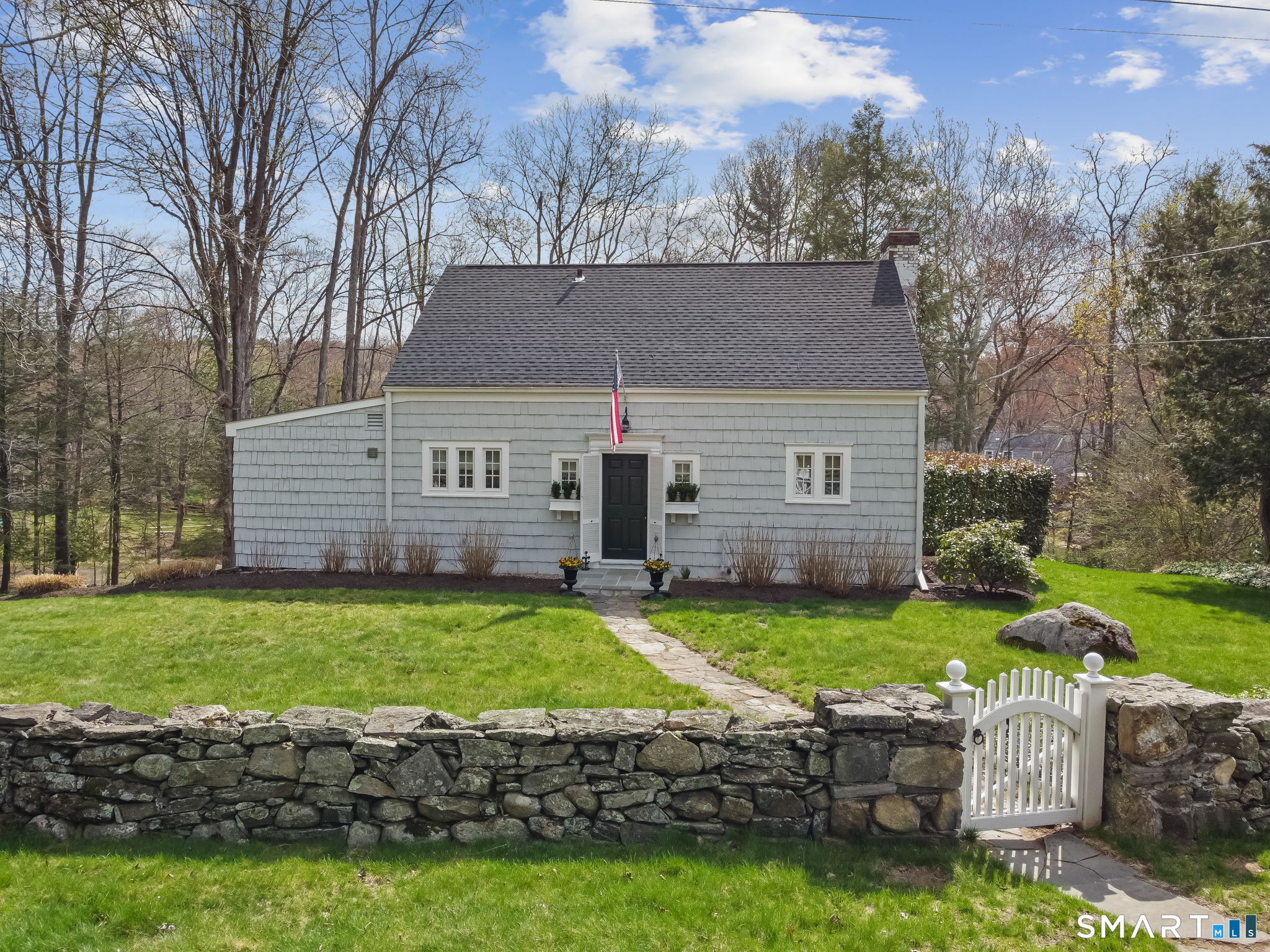 42 Sport Hill Parkway, Easton, CT 06612 | For Sale at $830,000