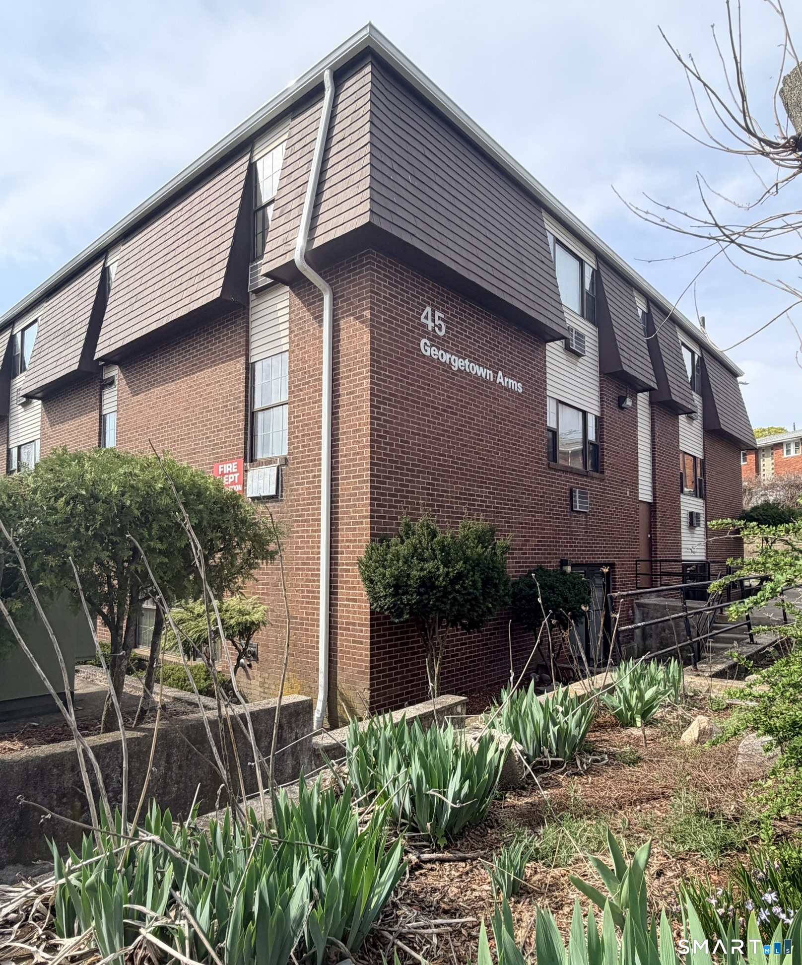 45 Stevens Street, 1d, Bridgeport, CT 06606 | For Sale at $134,000