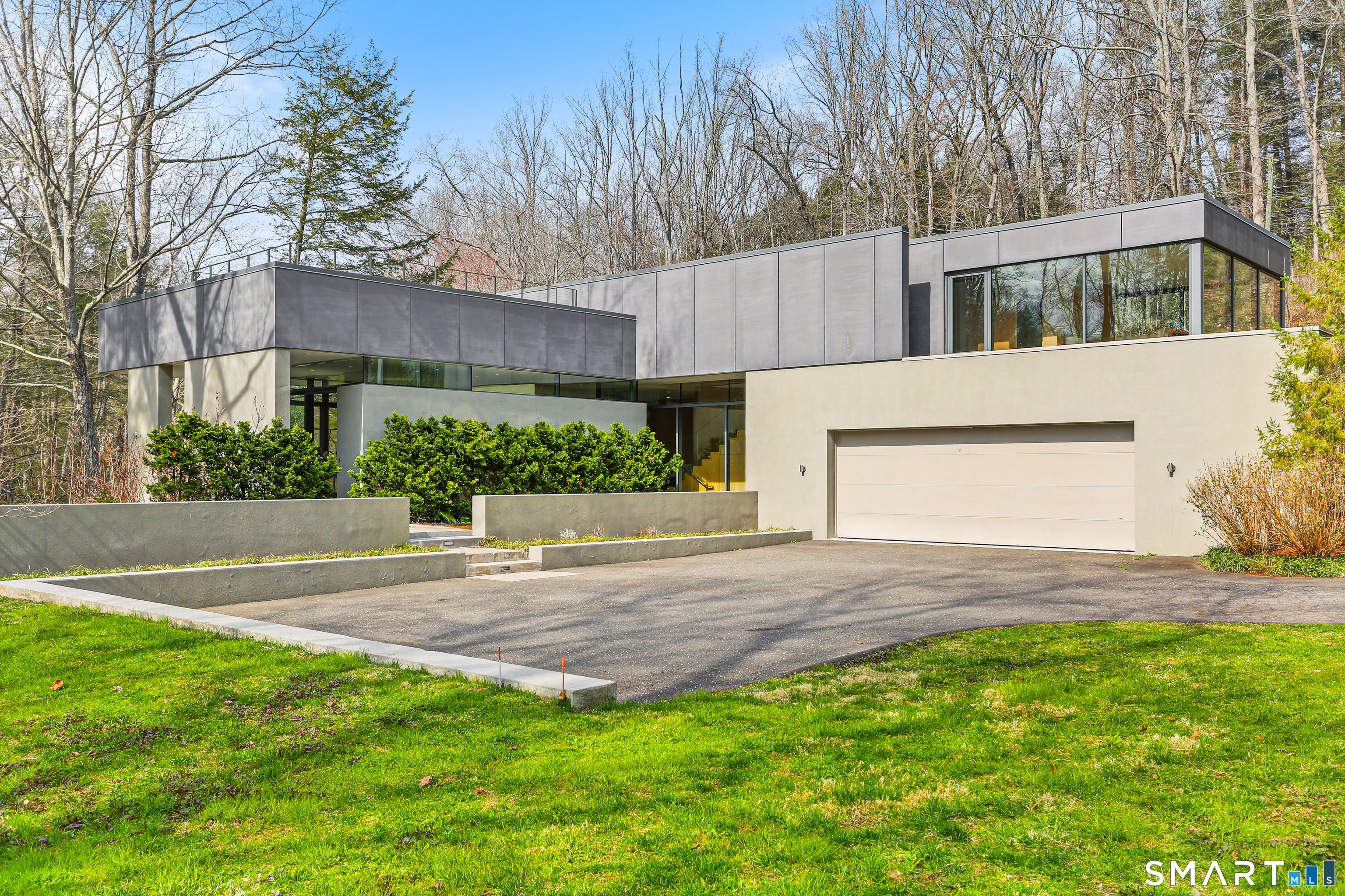 52 Valley Forge Road, Weston, CT 06883 | For Sale at $2,695,000