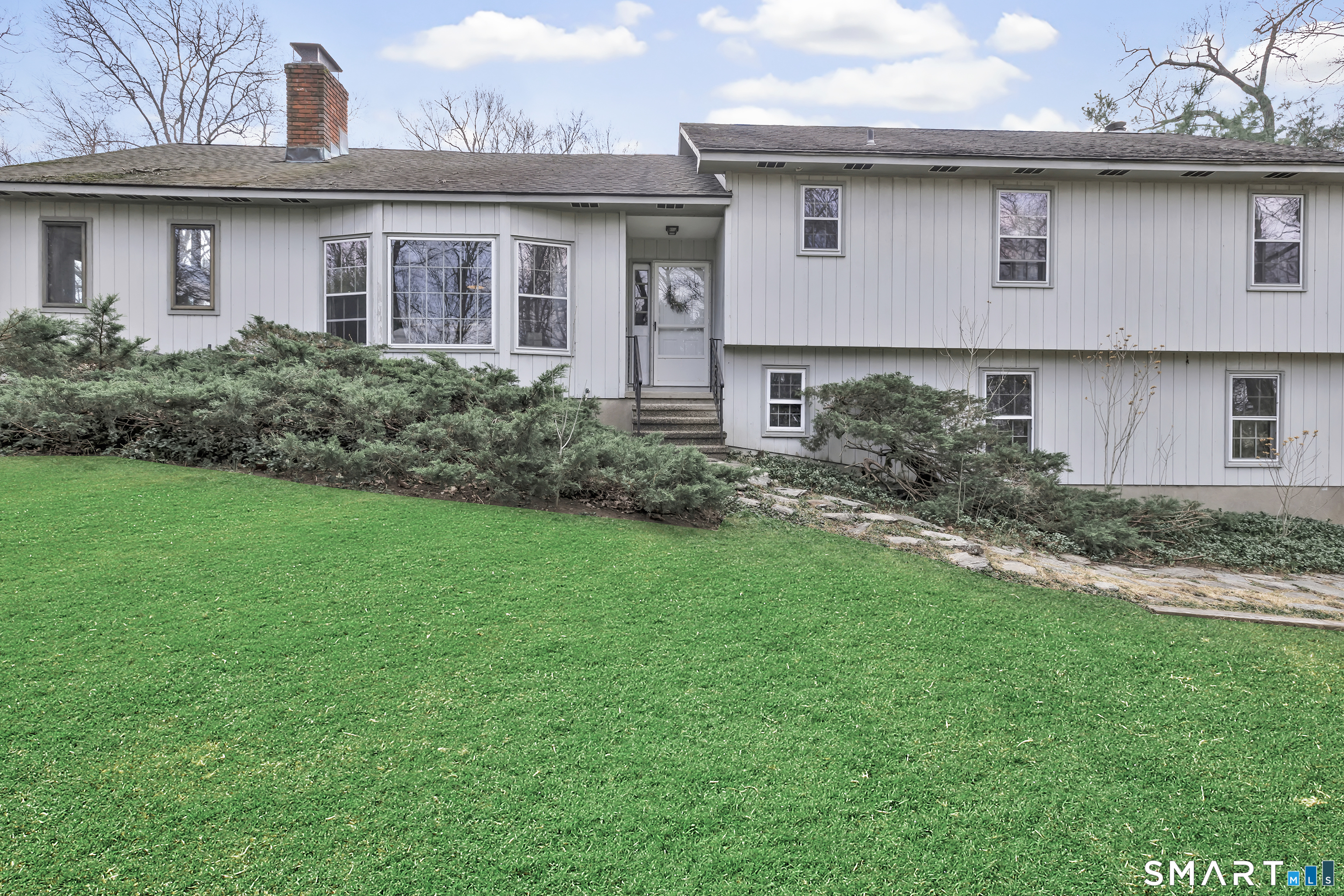 16 Mountain Road, Wilton, CT 06897 | For Sale at $889,000