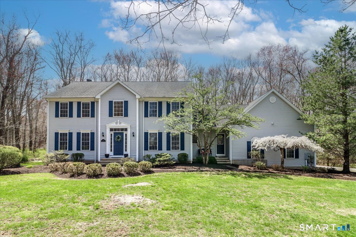 10 Ironwood Drive, Newtown, CT 06482 | For Sale at $850,000