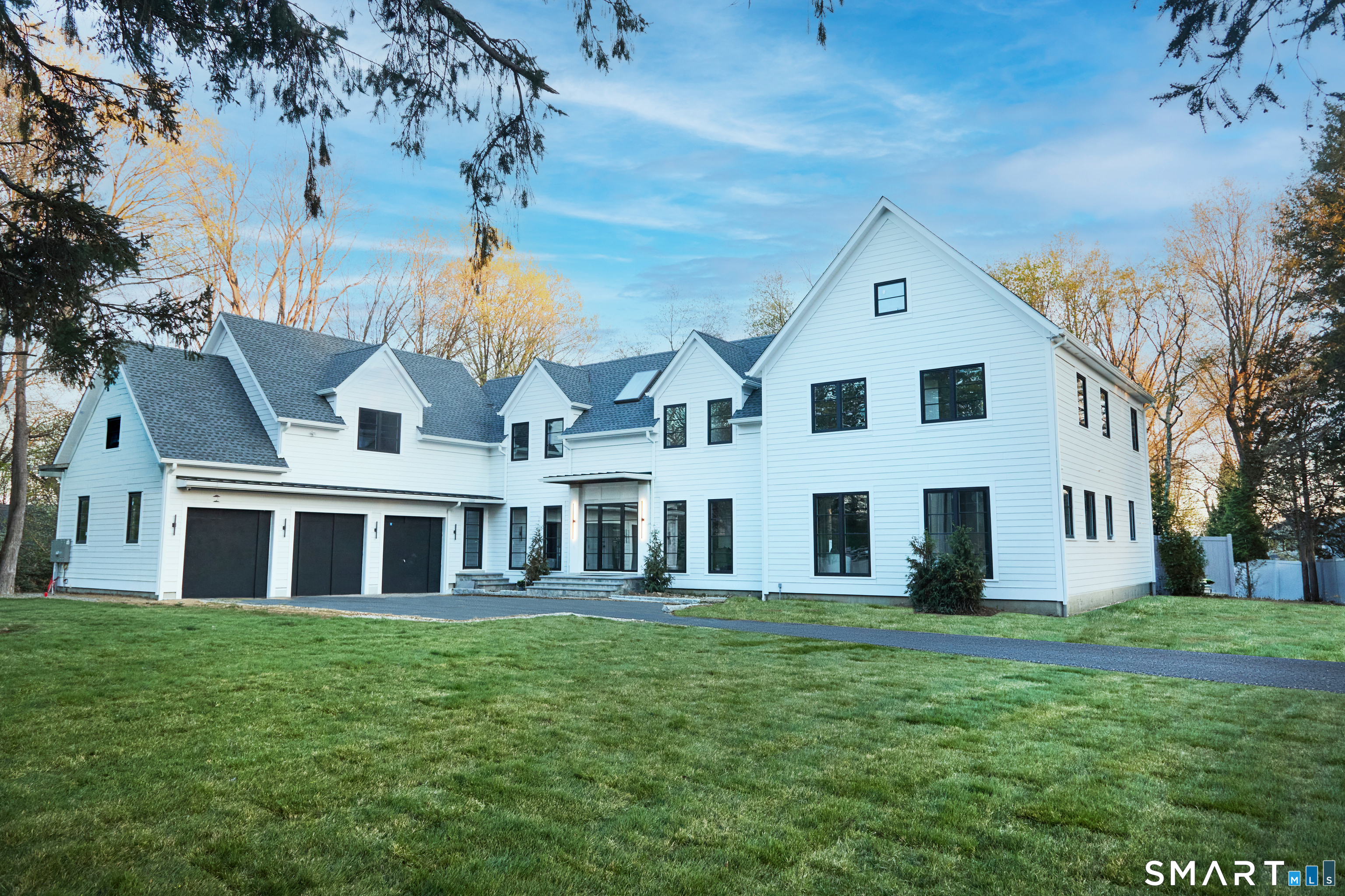 11 Wake Robin Road, Westport, CT 06880 | For Sale at $4,799,000