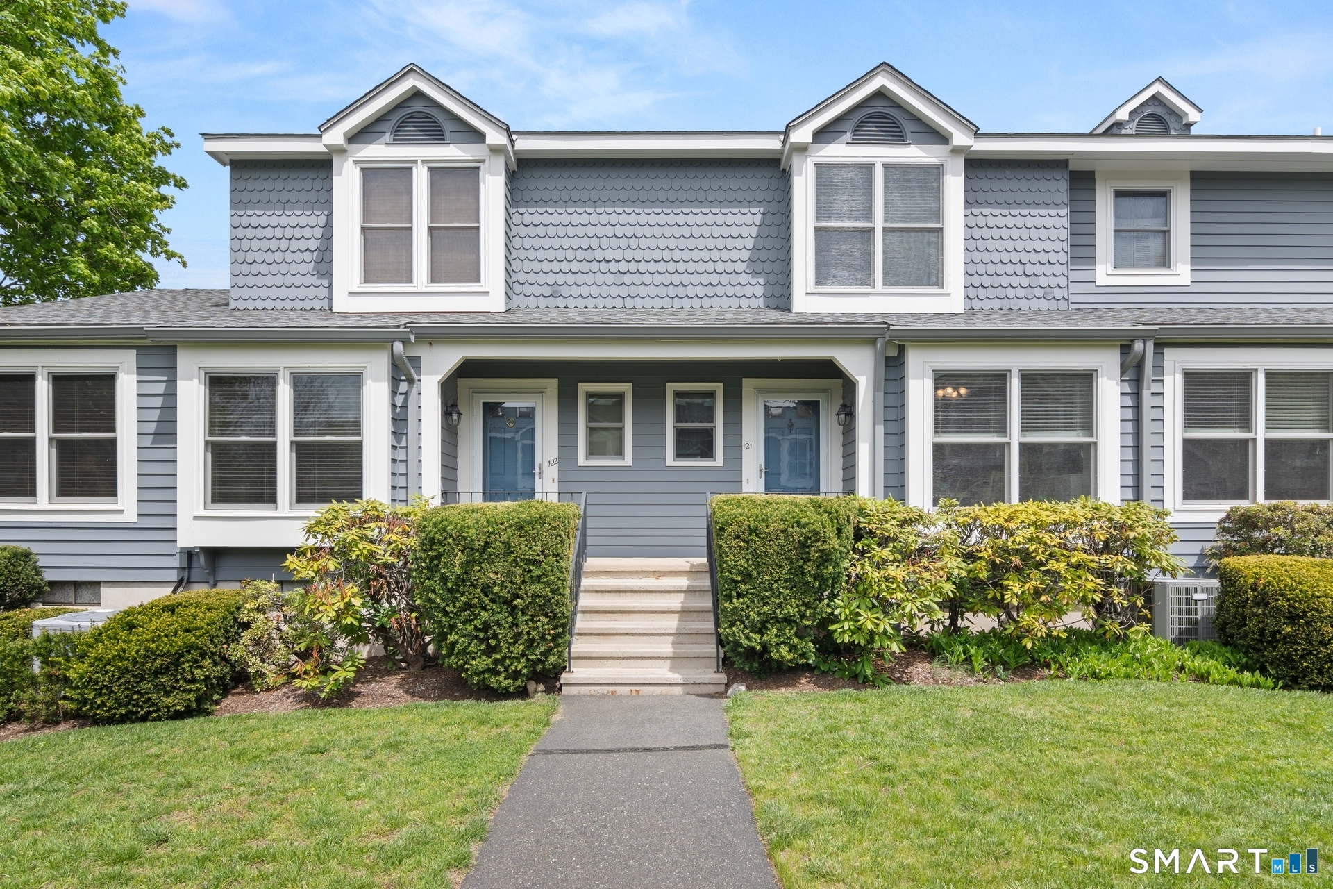 121 Fawn Ridge Lane, 121, Norwalk, CT 06851 | For Sale at $630,000