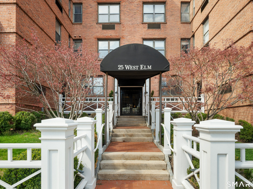  condo home for sale located at 25 West Elm Street, 10, Greenwich, CT 06830