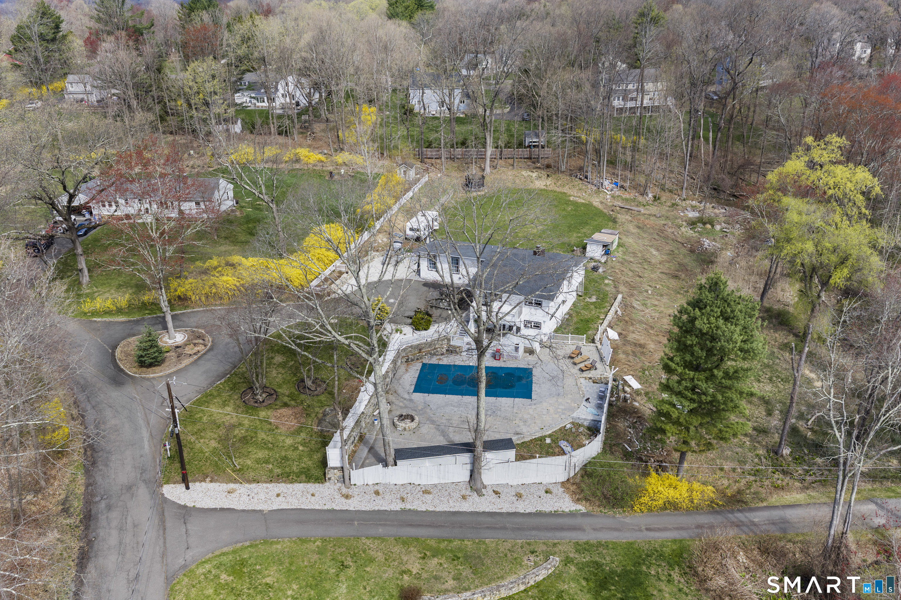 80 Harvey Road, Ridgefield, CT 06877 | For Sale at $949,900