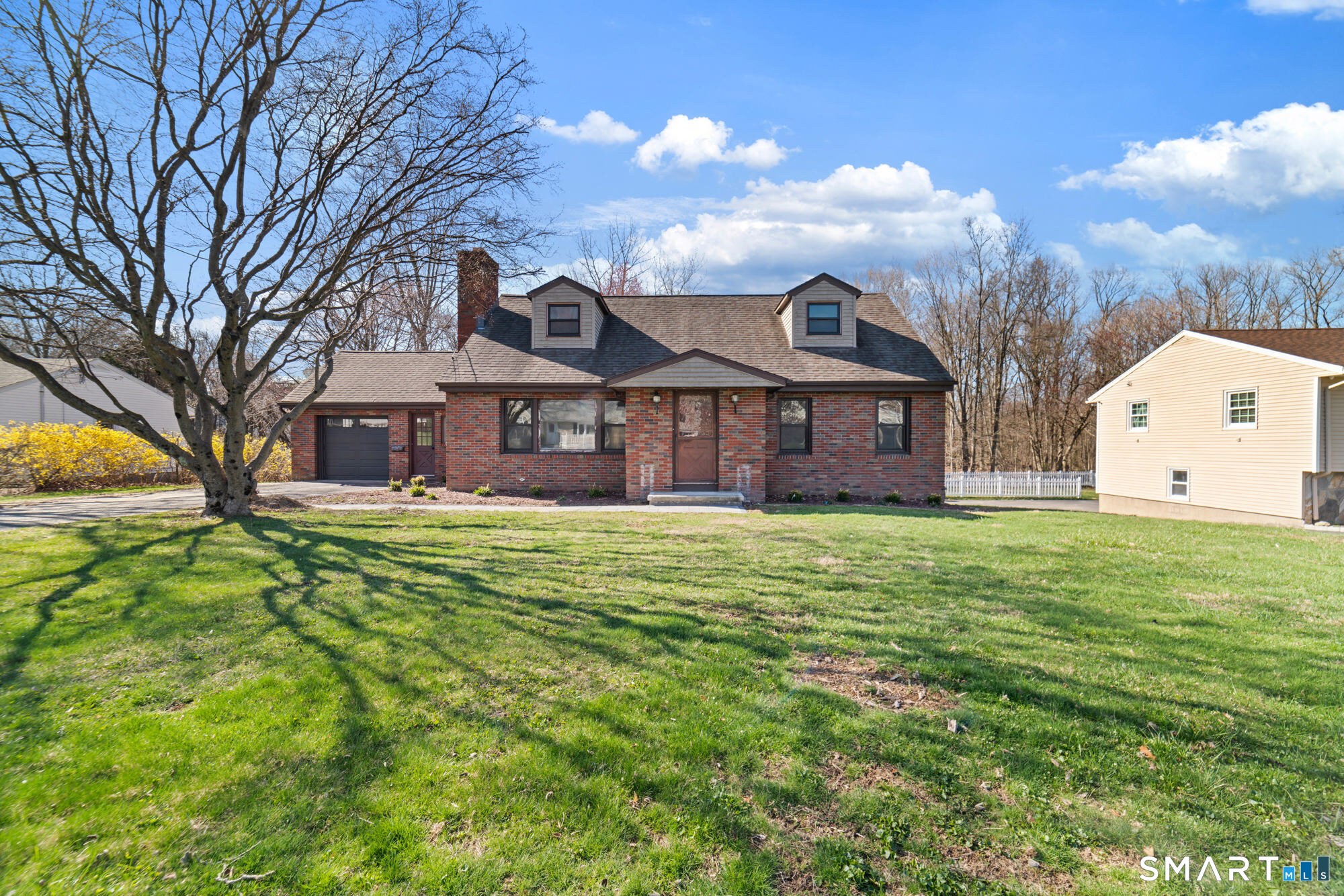 141 Colony Avenue, Trumbull, CT 06611 | For Sale at $729,000