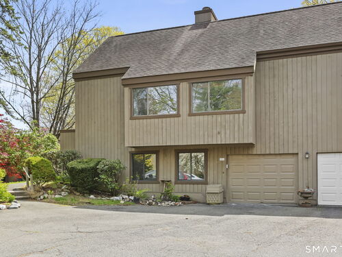  condo home for sale located at 298 Baton Lane, 298 a, Stratford, CT 06614