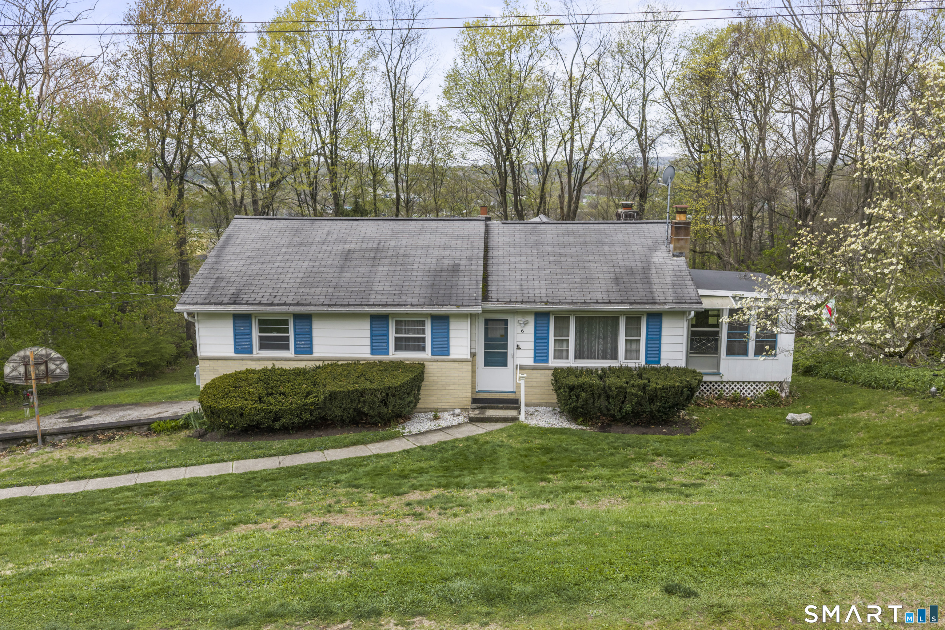 6 Sunrise Road, Danbury, CT 06810 | For Sale at $525,000