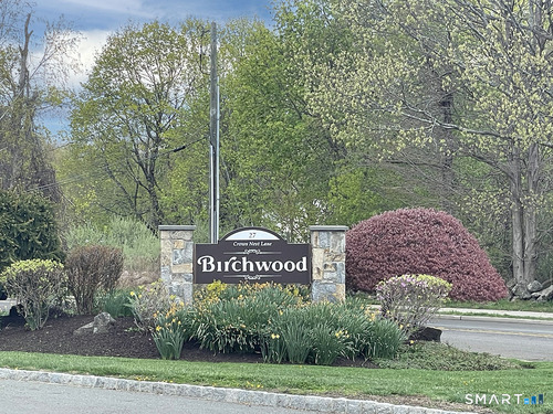  townhouse condo for sale located at 27 Crows Nest Lane, 17e, Danbury, CT 06810