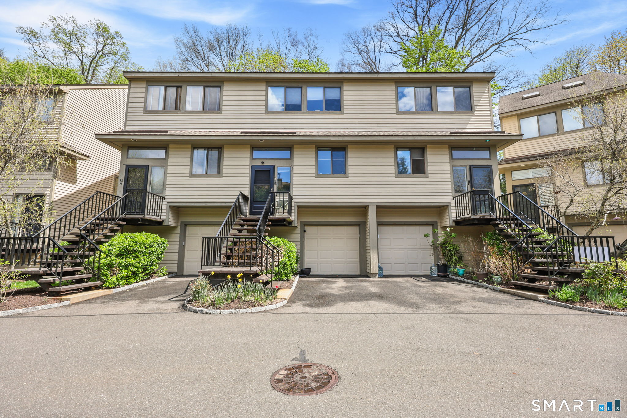 2435 Bedford Street, 11c, Stamford, CT 06905 | For Sale at $685,000