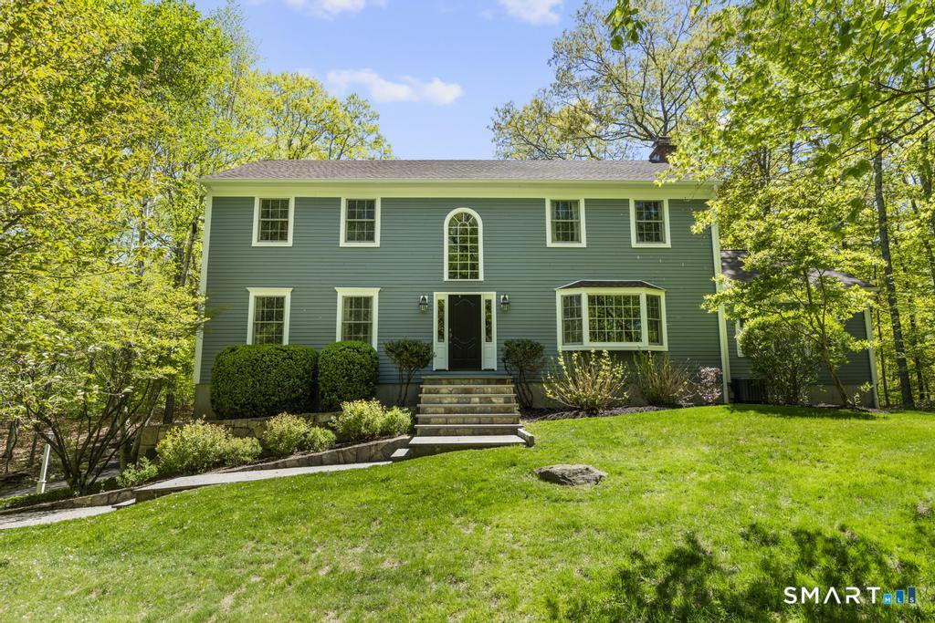 33 Topledge Road, Redding, CT 06896 | For Sale at $929,000