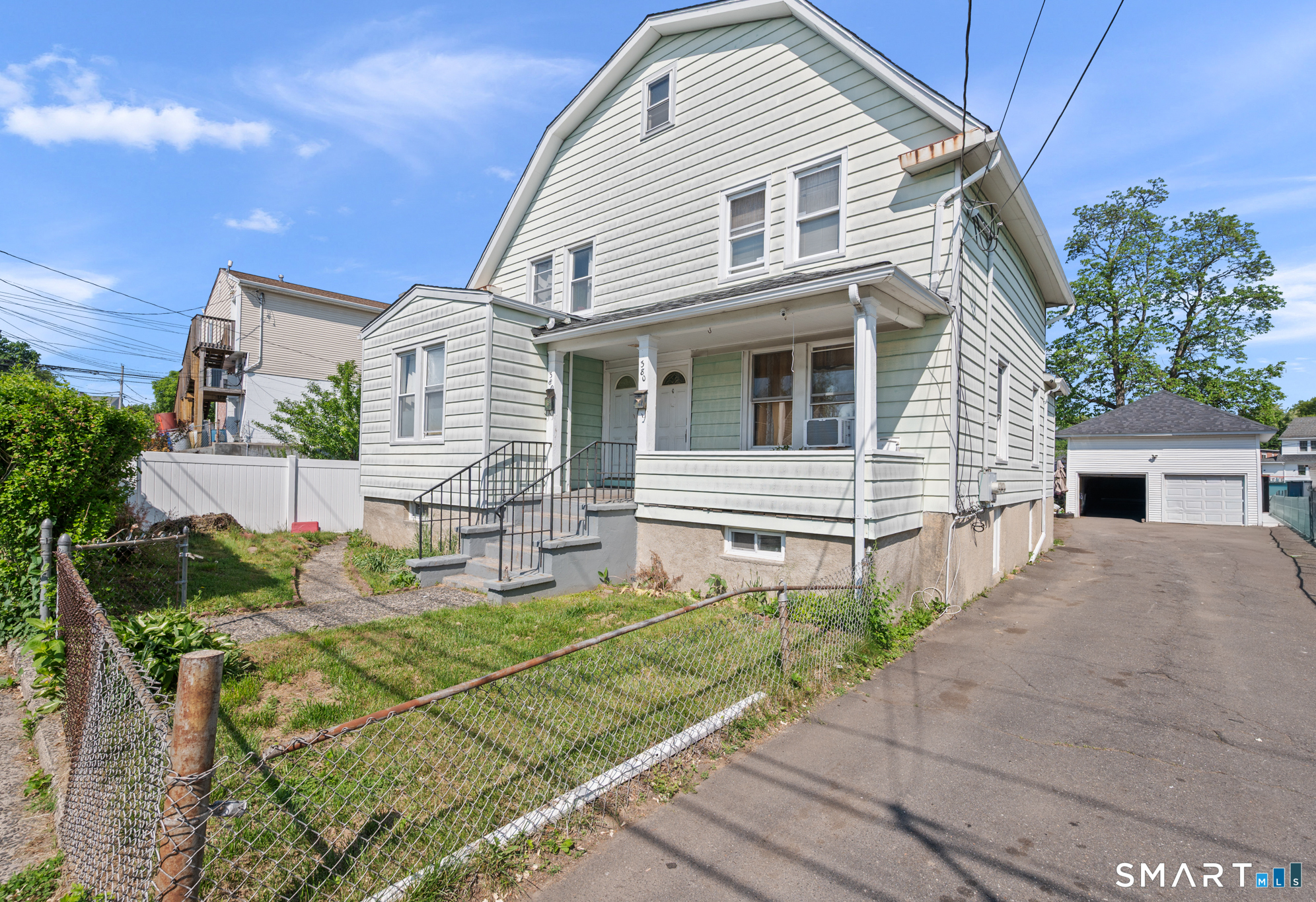 380 Harlem Avenue, Bridgeport, CT 06606 | For Sale at $559,900