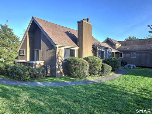  condo home for sale located at 619 Erie Lane, b, Stratford, CT 06614