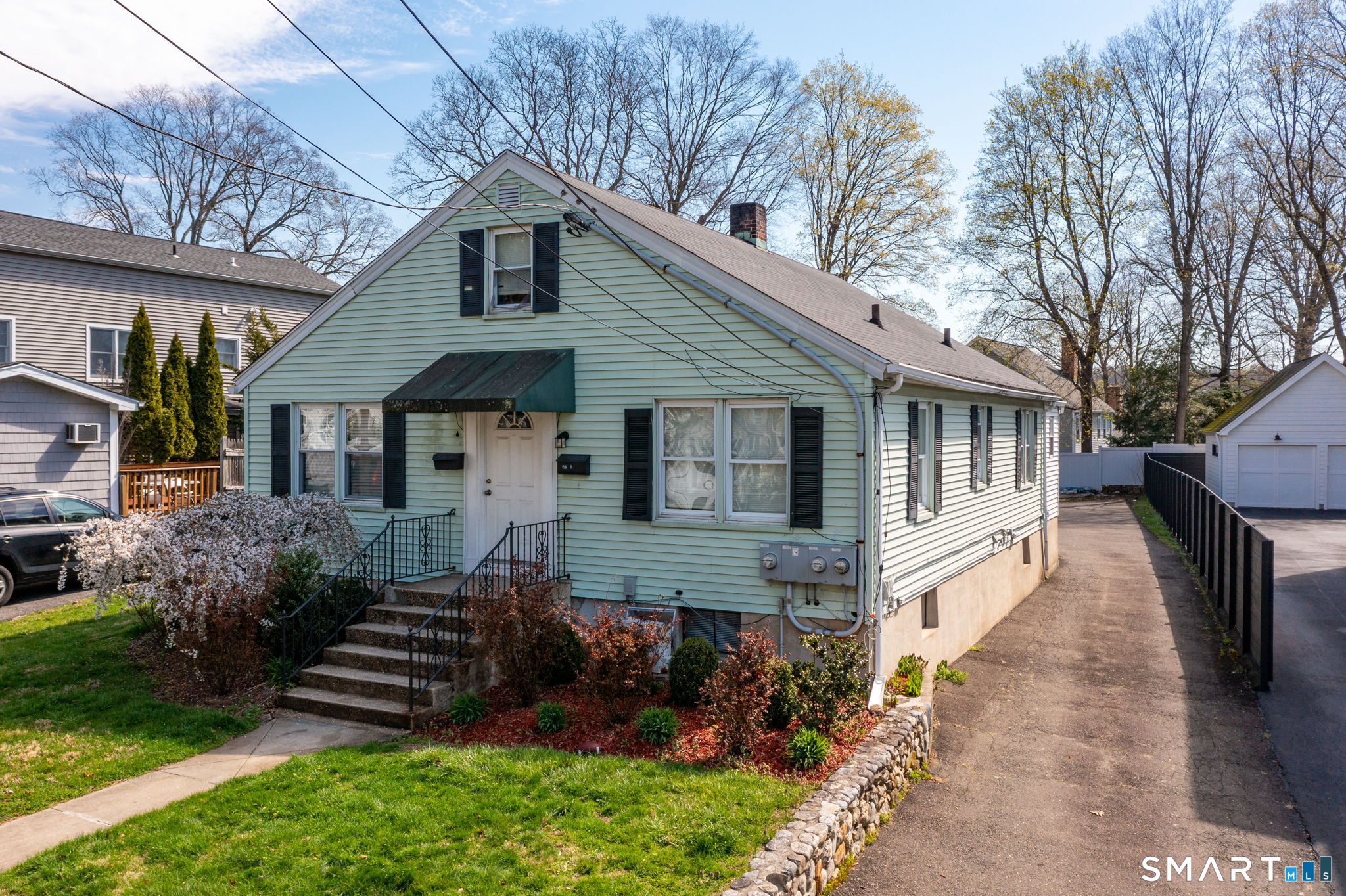 156 Summer Street, New Canaan, CT 06840 | For Sale at $1,099,000