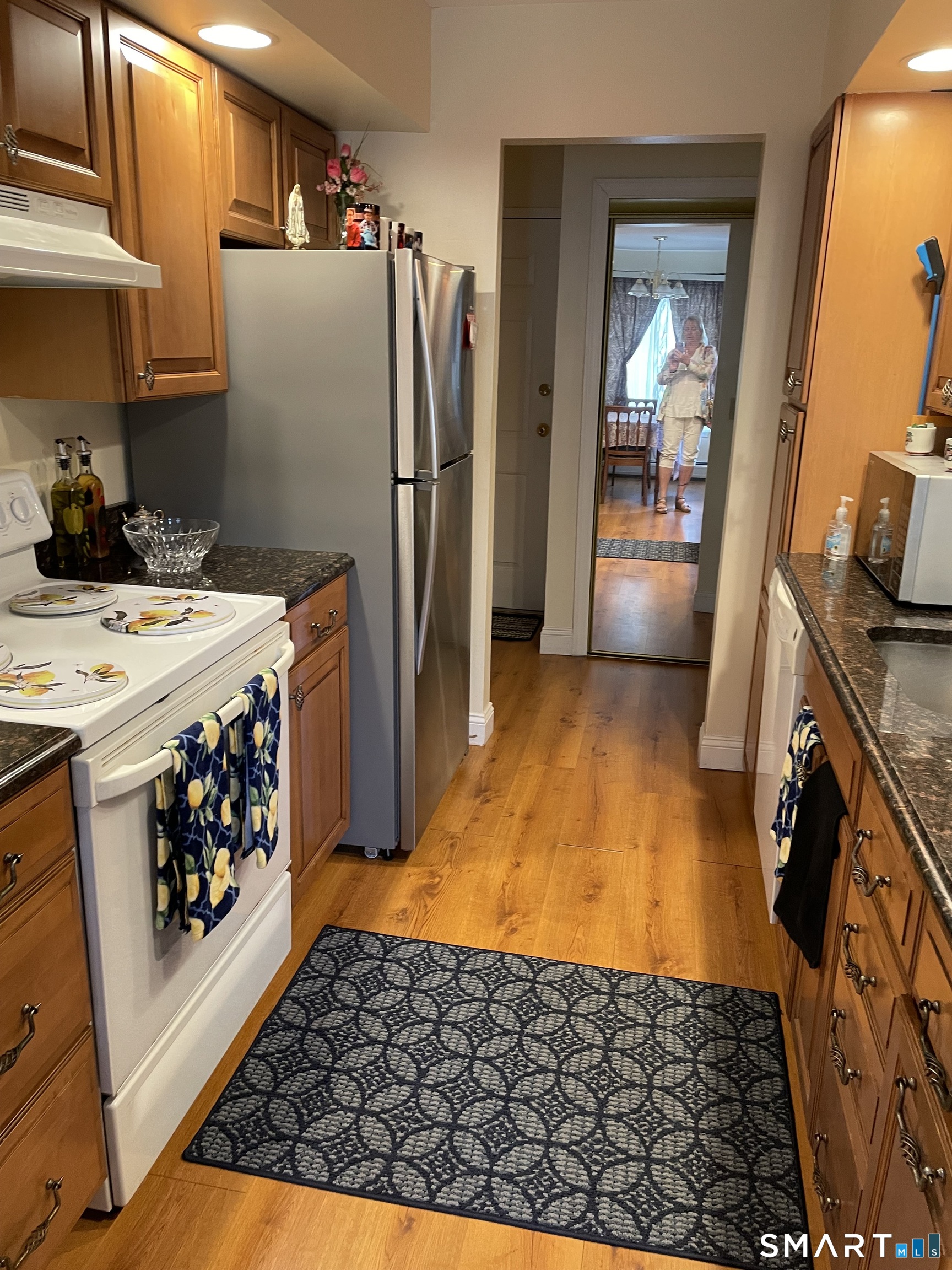 30 Rollingwood Drive, 30, Brookfield, CT 06804 | For Sale at $245,000