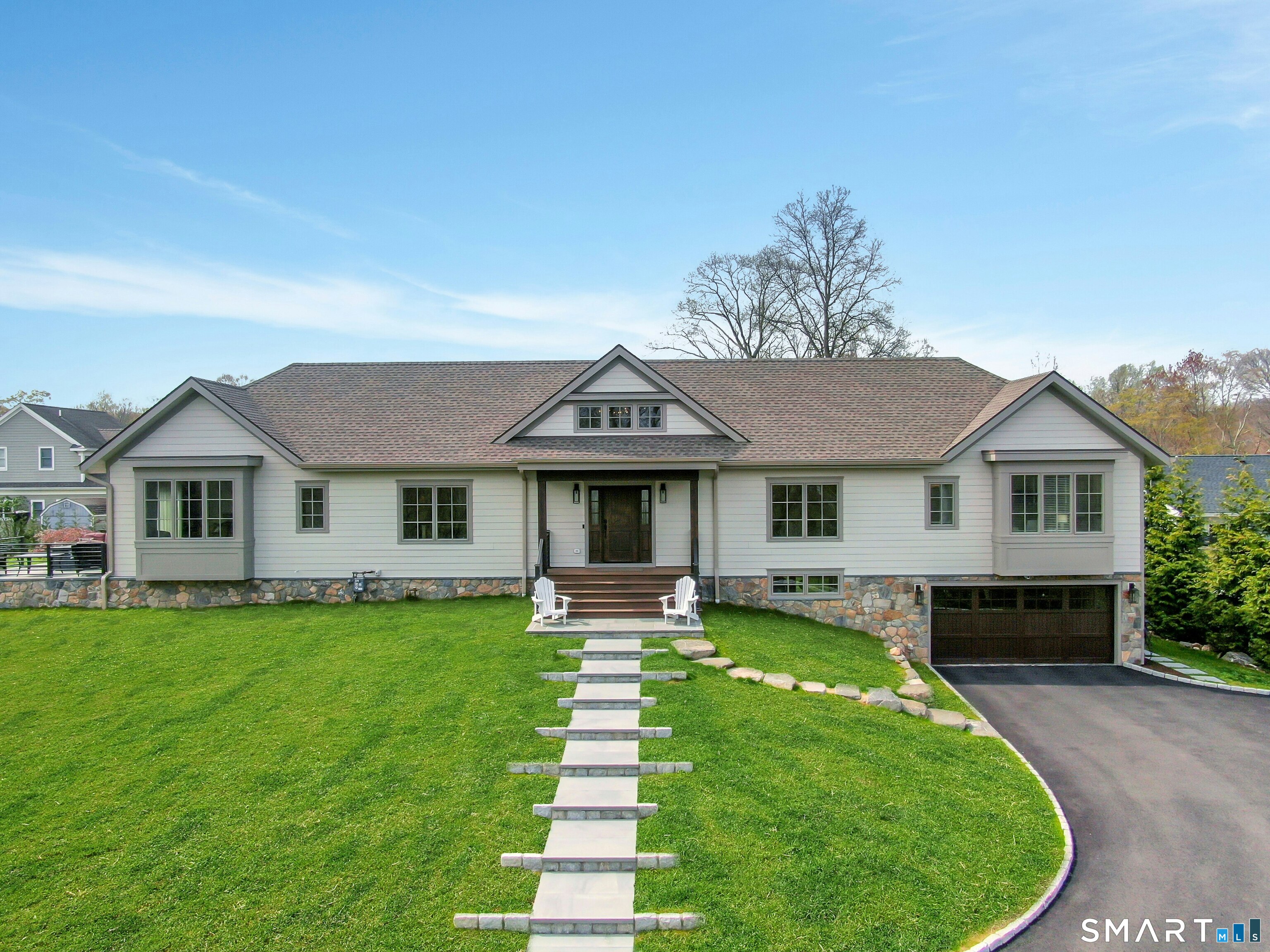 47 Ridge Street, Greenwich, CT 06807 | For Sale at $2,895,000