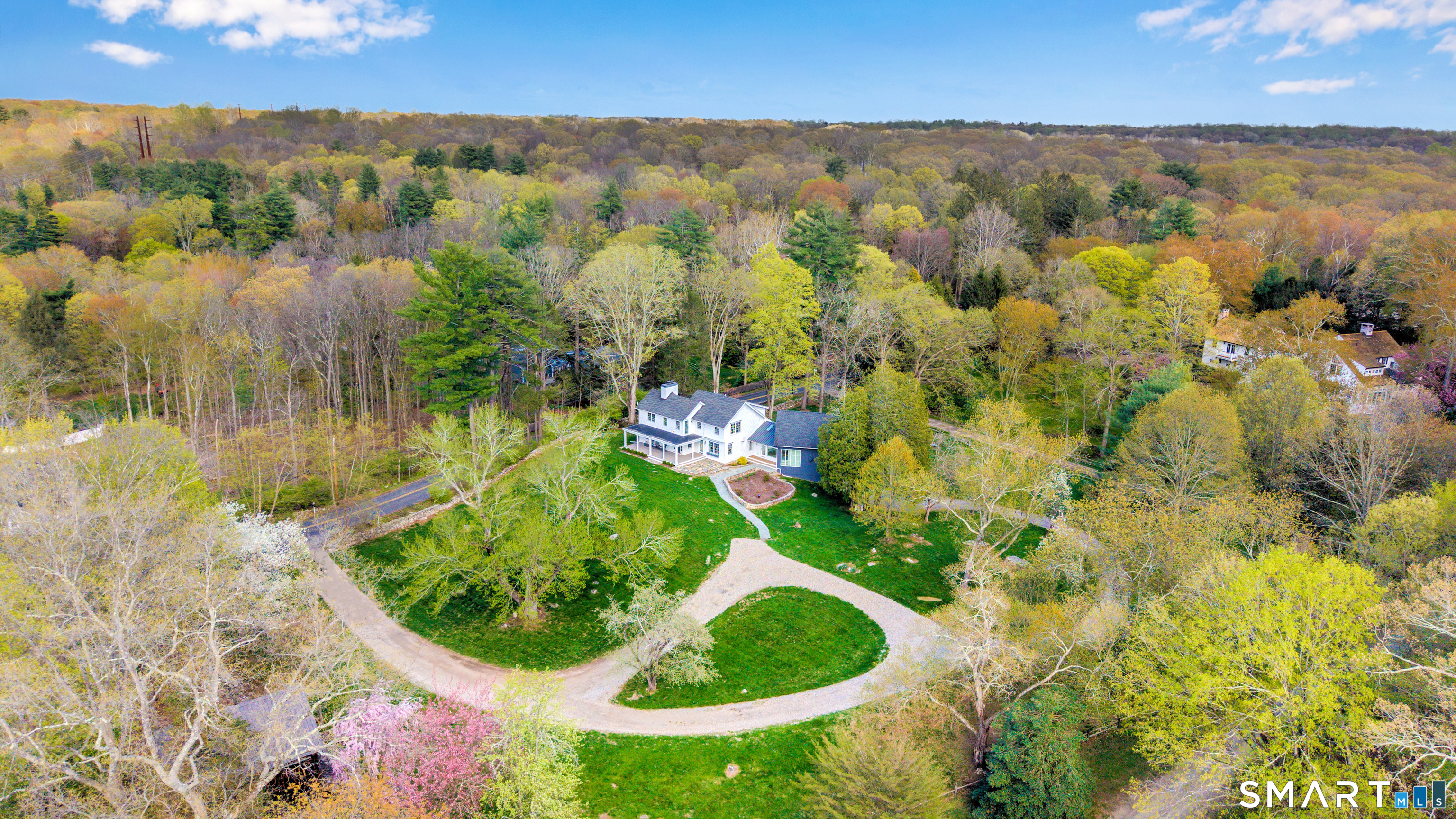 10 Cedar Lane, Weston, CT 06683 | For Sale at $2,095,000