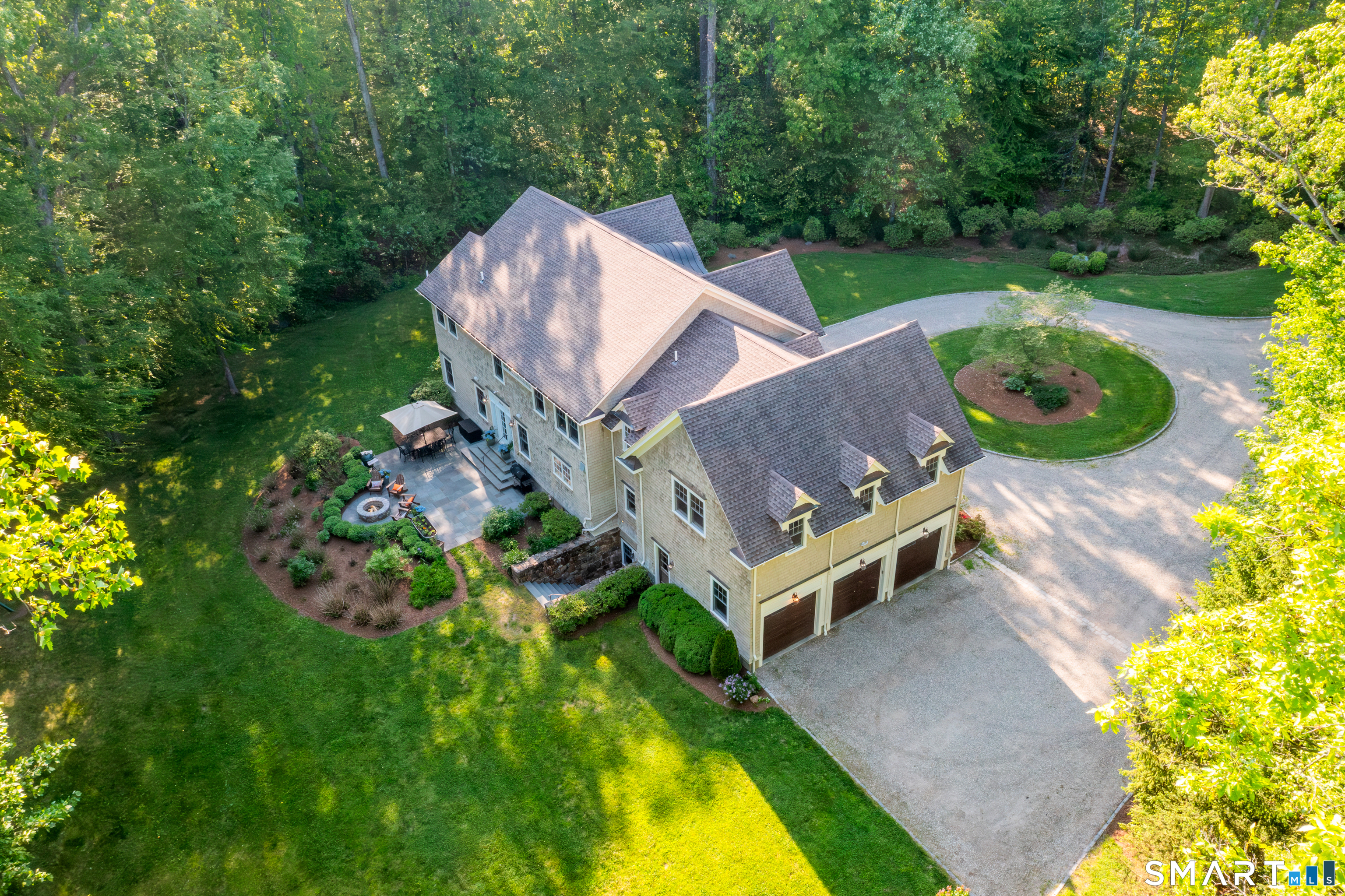 32 Lobdell Lane, Easton, CT 06612 | For Sale at $1,799,000