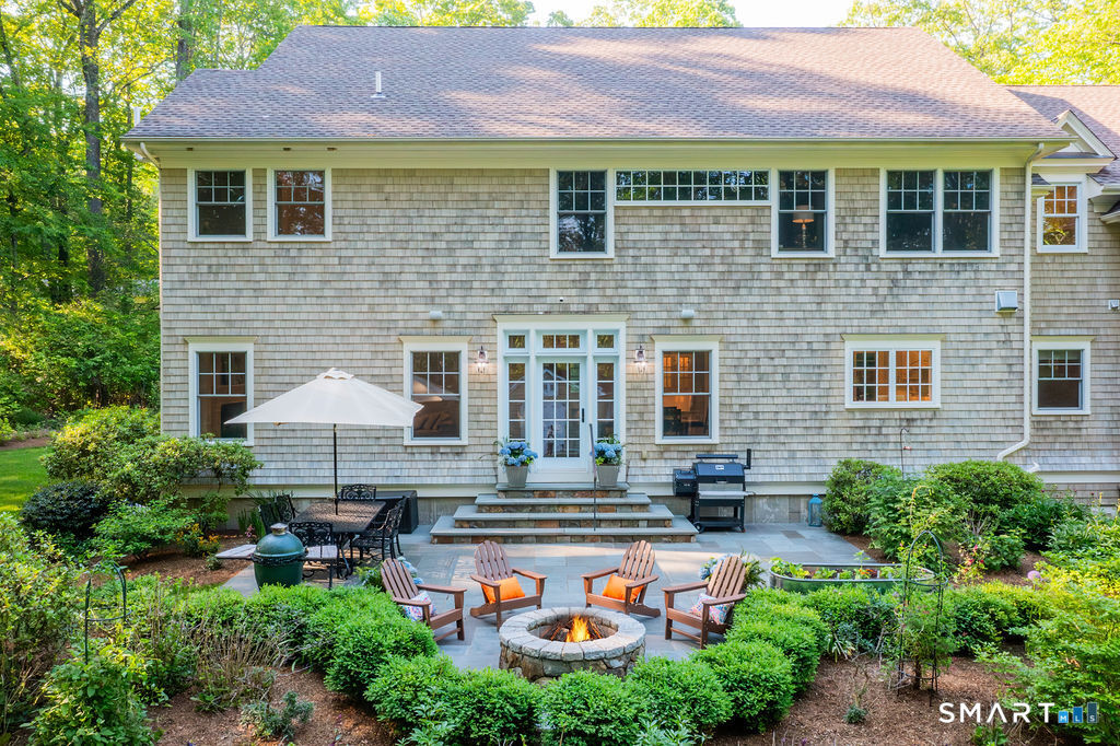32 Lobdell Lane, Easton, CT 06612 | For Sale at $1,549,000