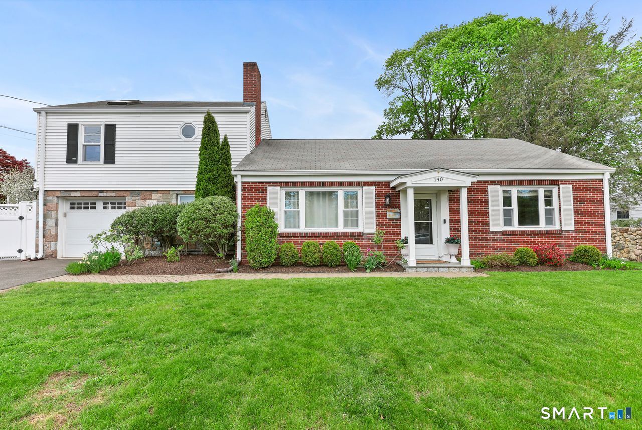 140 Courtland Avenue, Stamford, CT 06902 | For Sale at $795,000