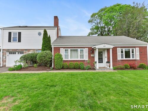  single family home for sale located at 140 Courtland Avenue, Stamford, CT 06902