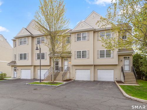  townhouse condo for sale located at 2 Sheridan Street, 202, Danbury, CT 06810