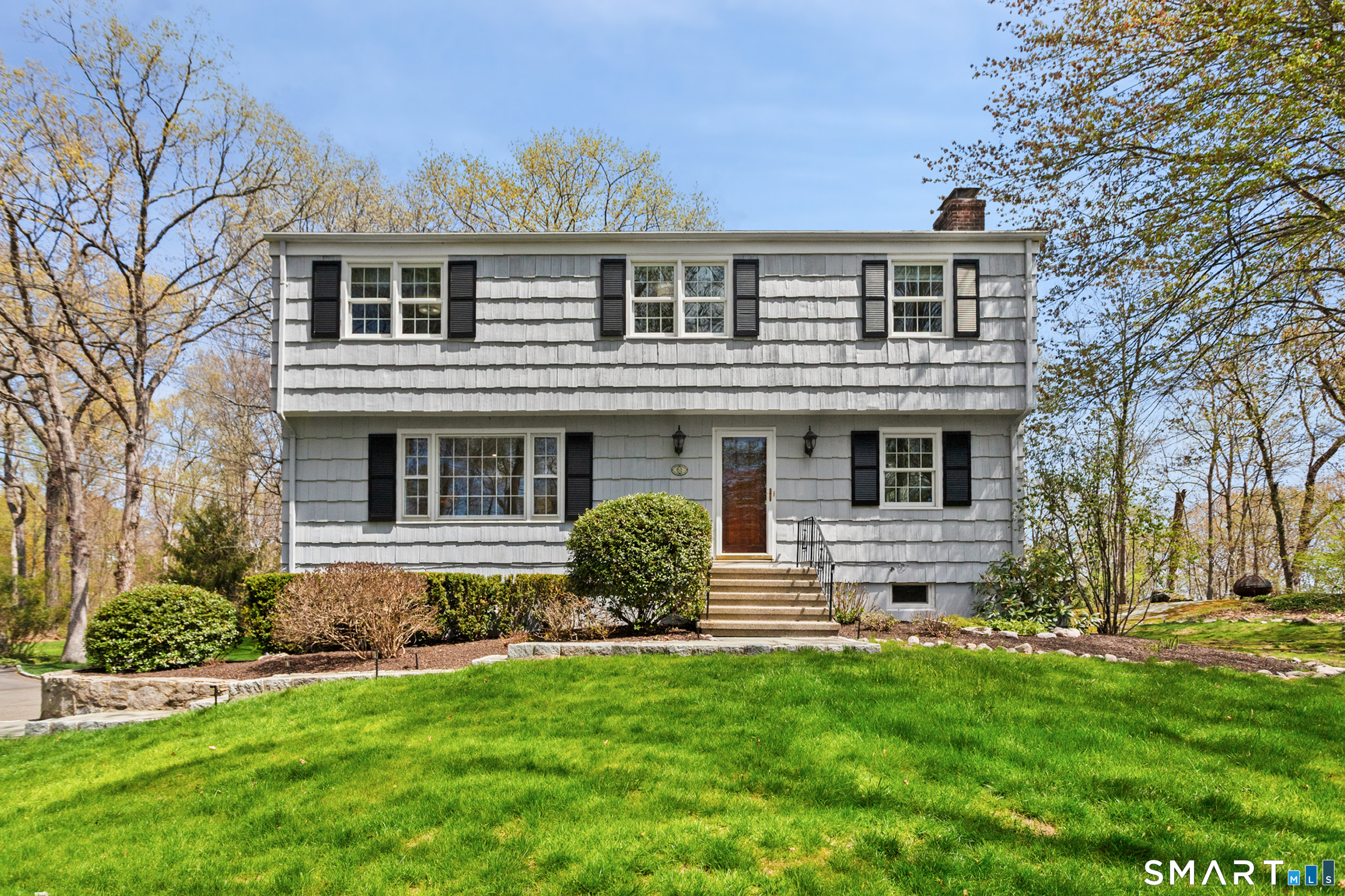 61 Range Road, Wilton, CT 06897 | For Sale at $995,000