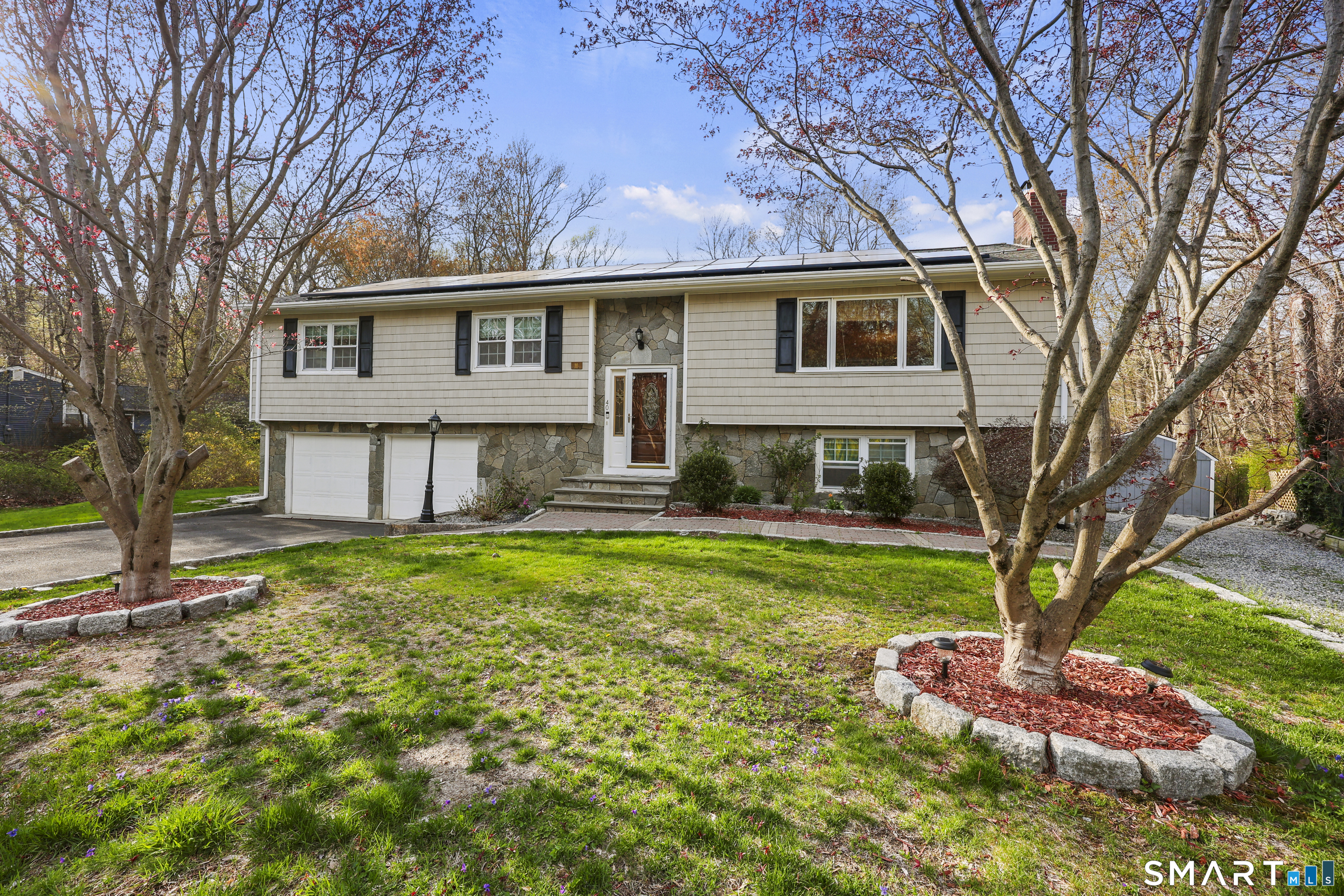 40 Winthrop Place, Monroe, CT 06468 | For Sale at $625,000