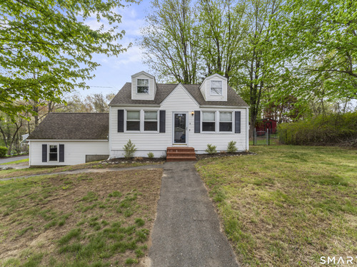  single family home for sale located at 6 Prospect Drive, Newtown, CT 06470