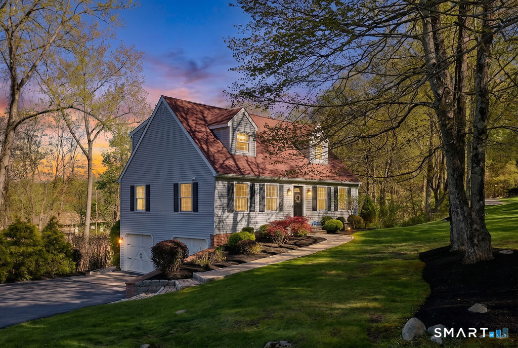 19 Evergreen Place, Ridgefield, CT 06877 | For Sale at $949,900
