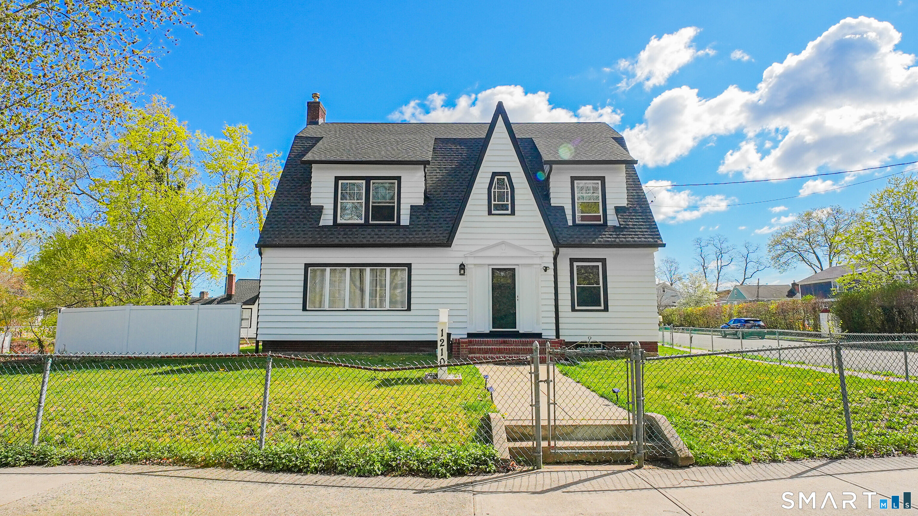 1210 Laurel Avenue, Bridgeport, CT 06604 | For Sale at $649,990