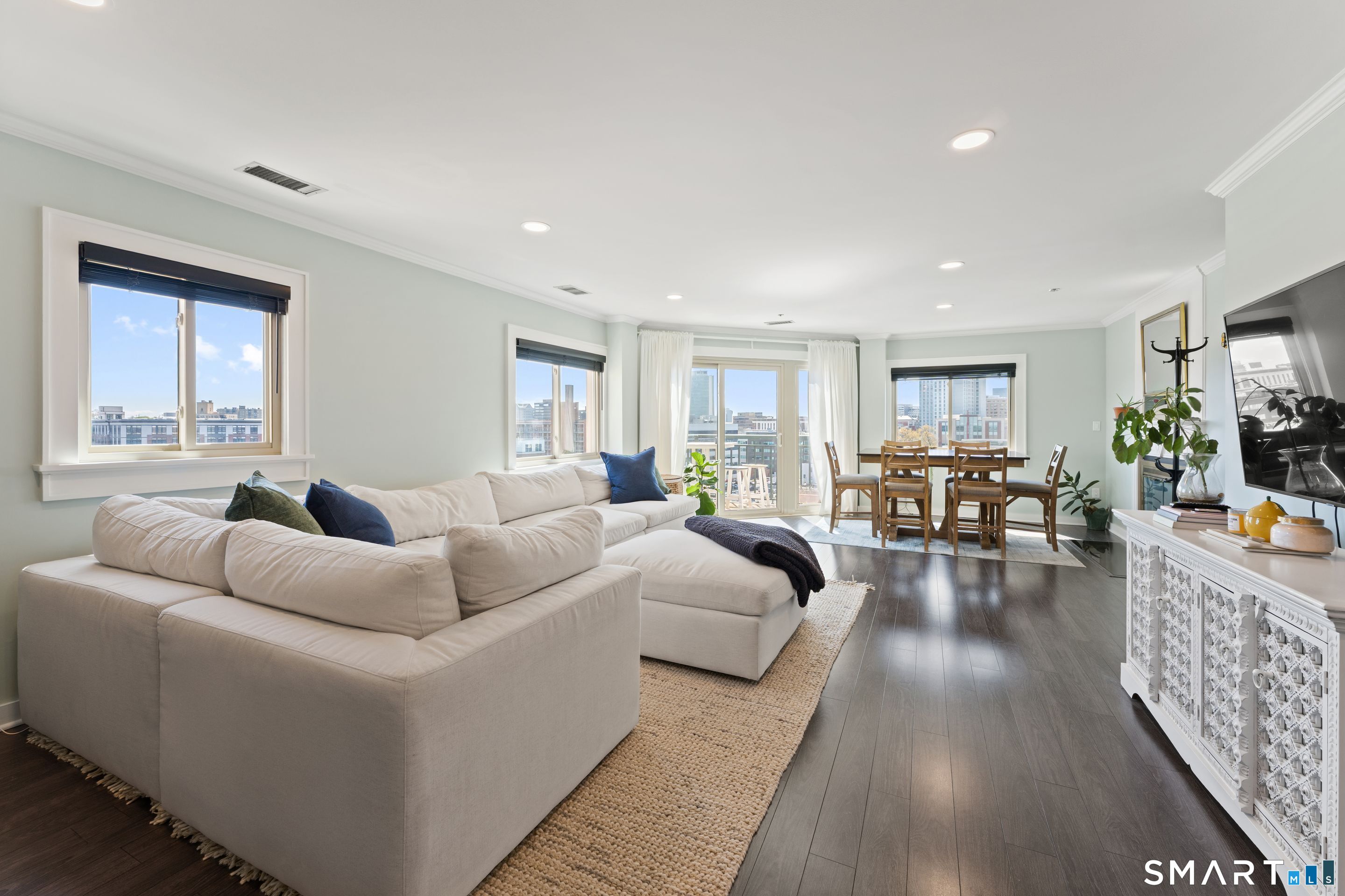 104 North Street, 804, Stamford, CT 06902 | For Sale at $549,000