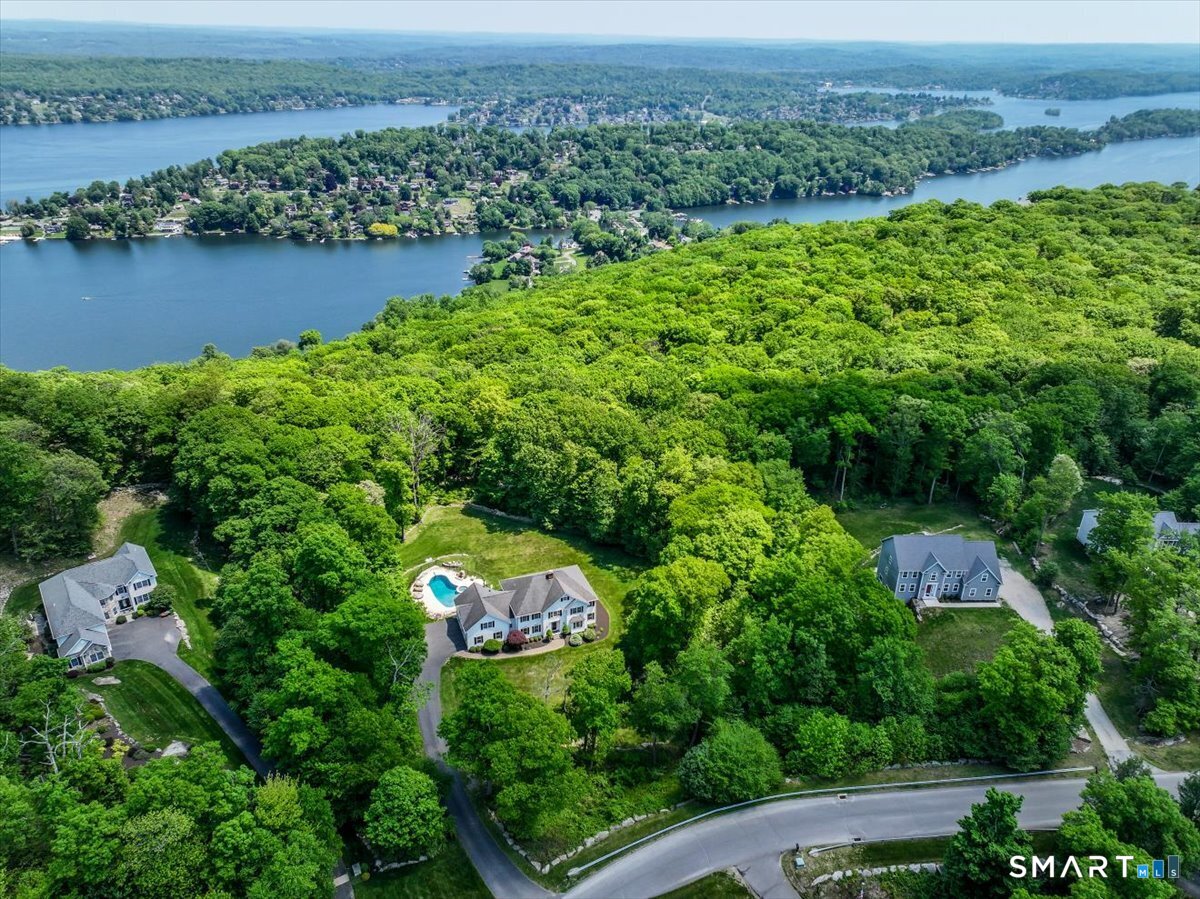 8 Rock Ridge Court, New Fairfield, CT 06812 | For Sale at $1,368,000
