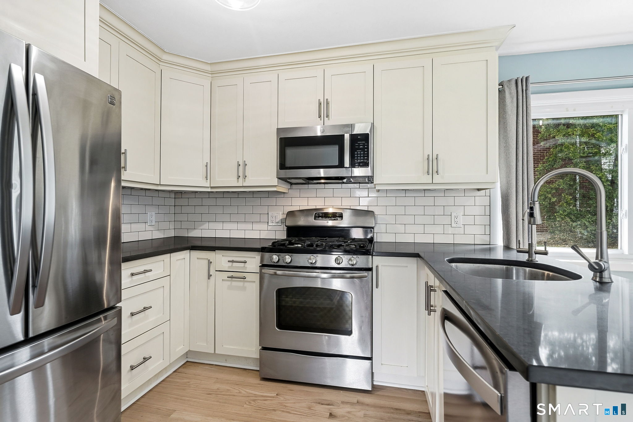 80 County Street, 8a, Norwalk, CT 06851 | For Sale at $435,000