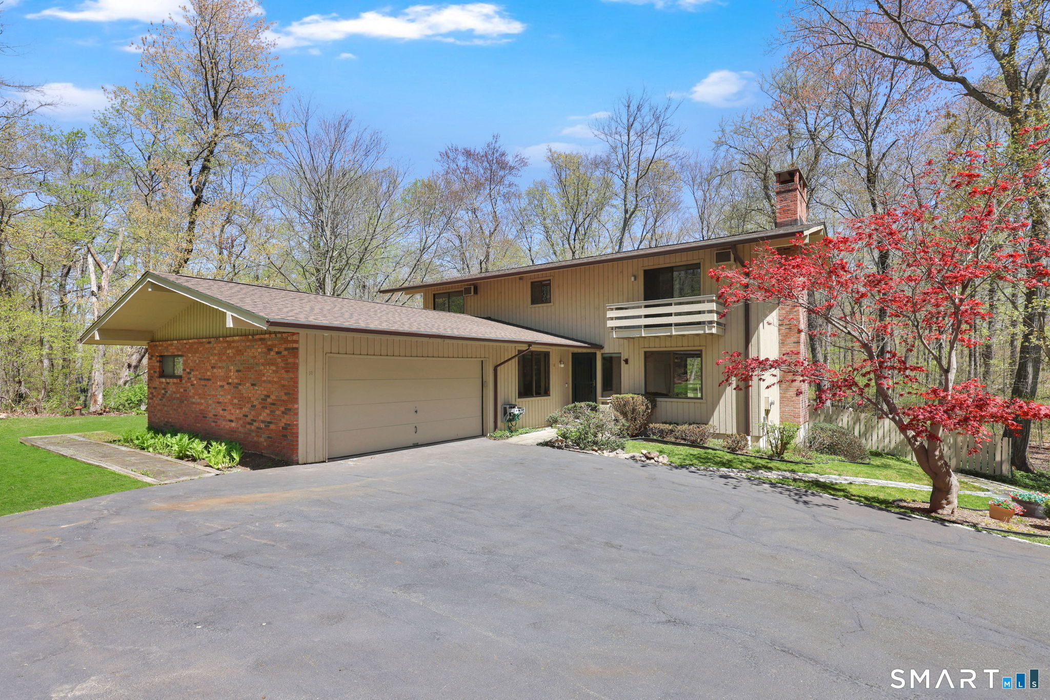 18 Ledgewood Road, Redding, CT 06896 | For Sale at $749,900