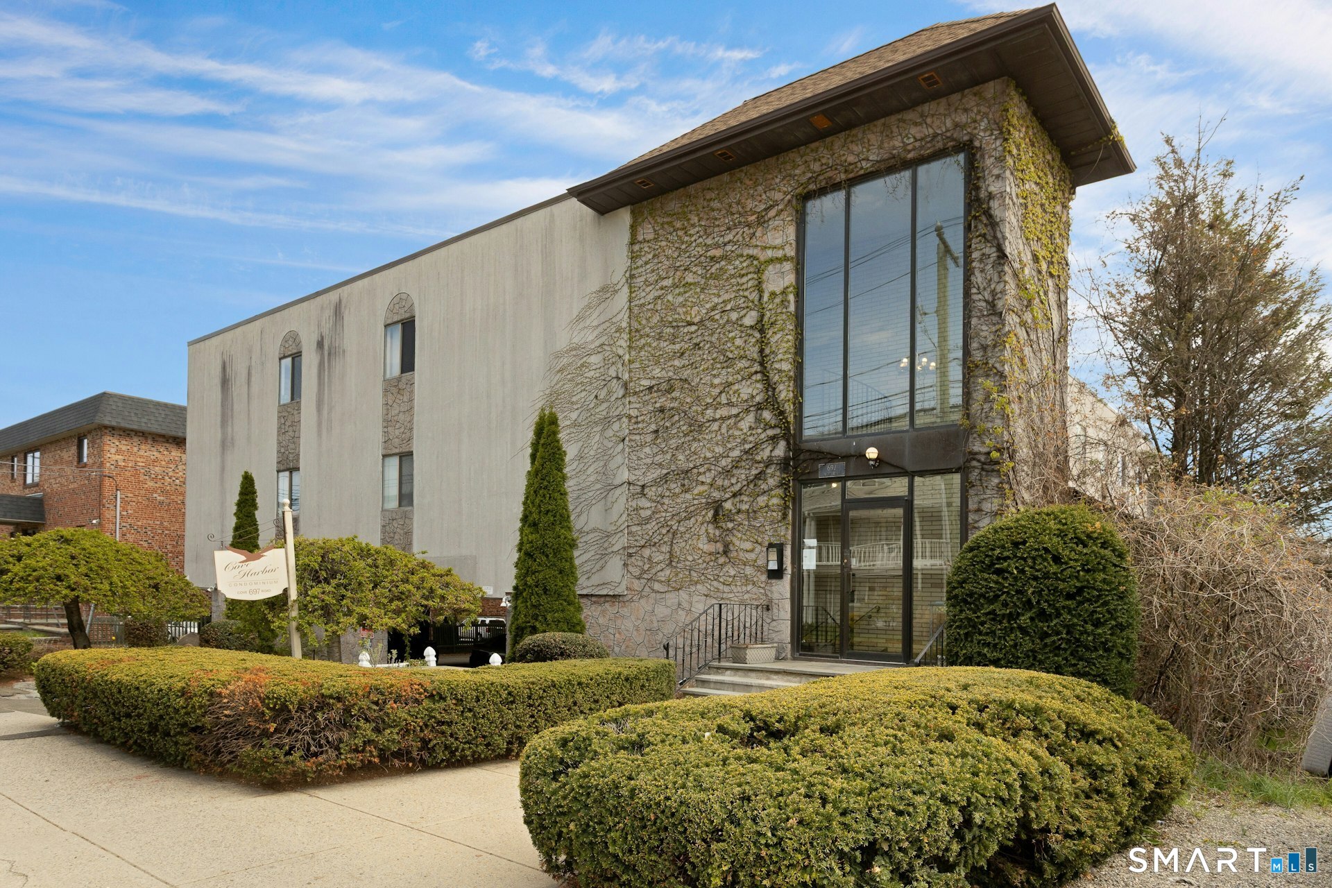 697 Cove Road, 2d, Stamford, CT 06902 | For Sale at $275,000