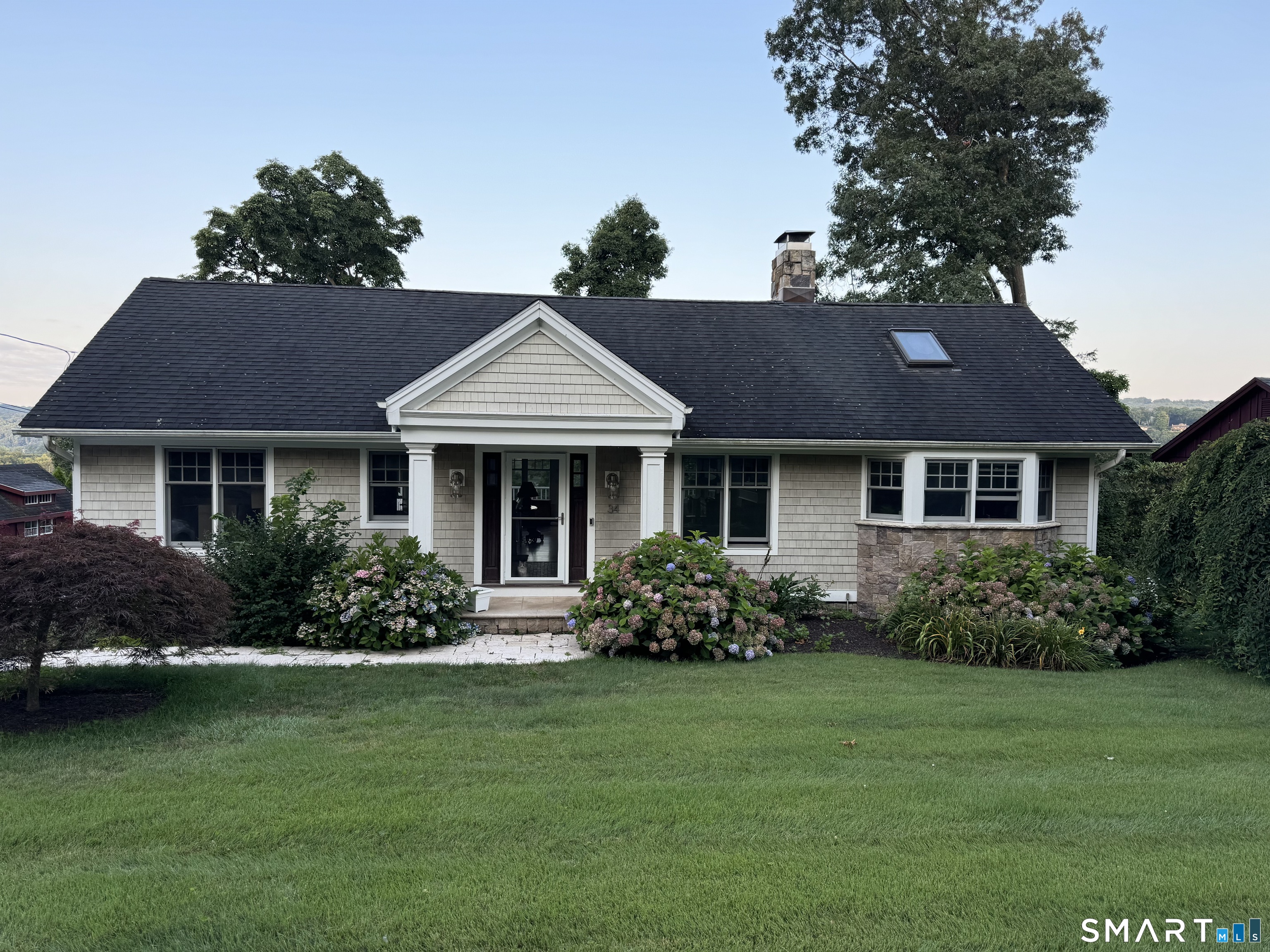 34 Skyline Drive, Brookfield, CT 06804 | For Sale at $750,000