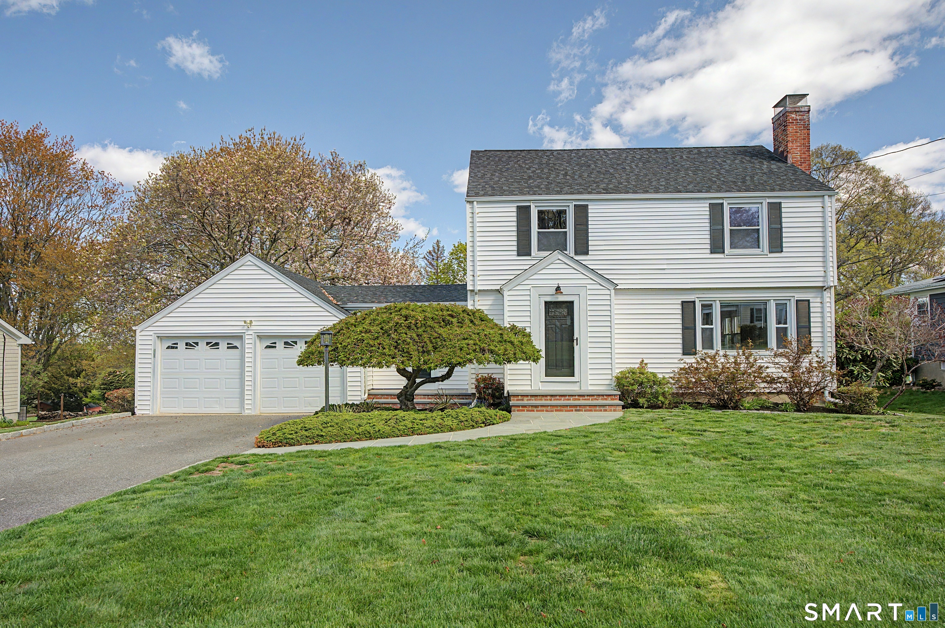128 Ann Terrace, Stratford, CT 06615 | For Sale at $595,000