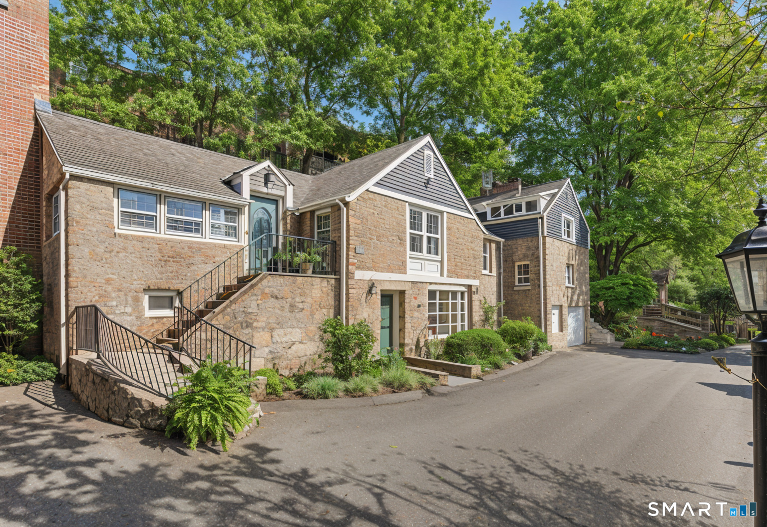 3 Valley View Road, 1, Norwalk, CT 06851 | For Sale at $619,000