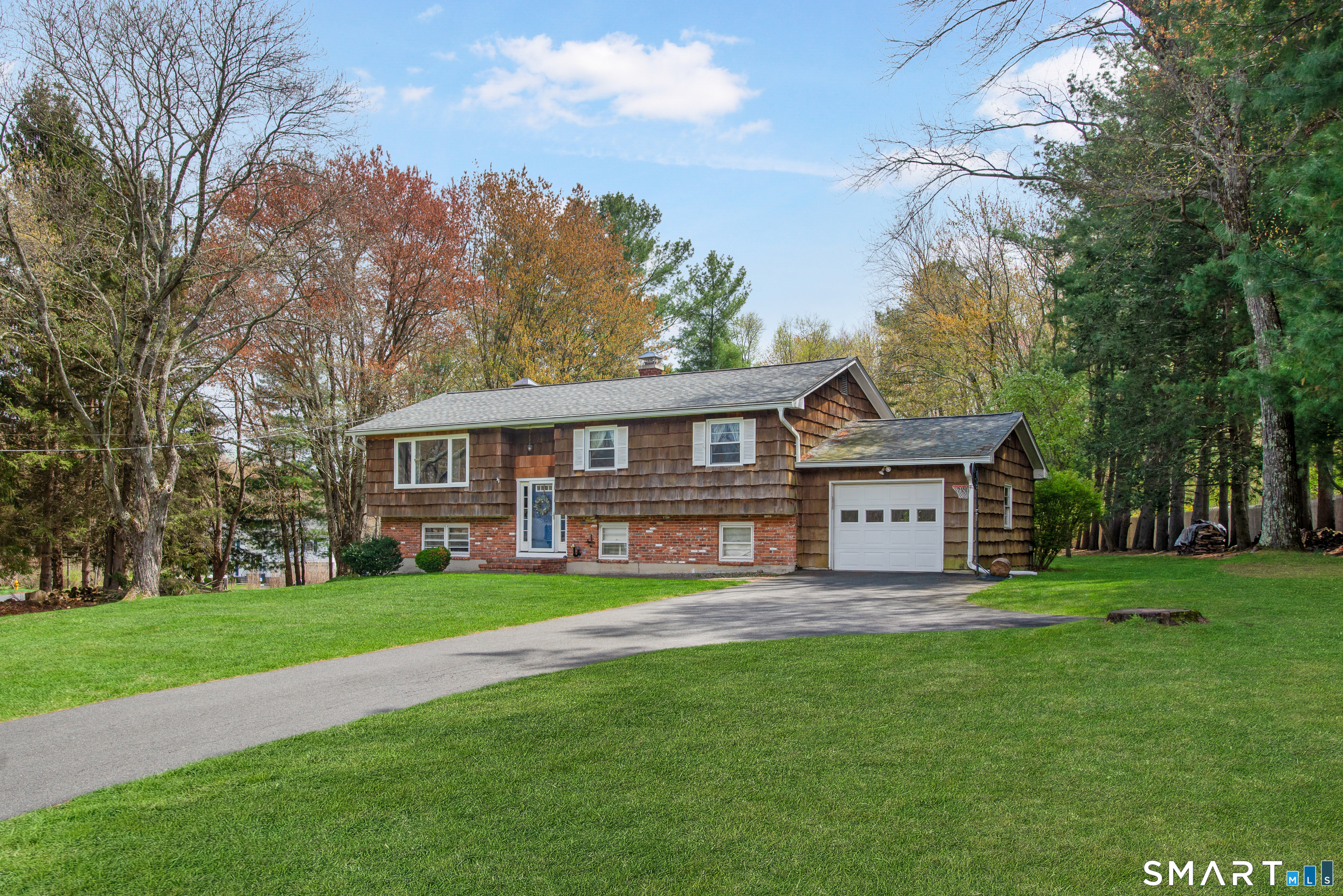 3 Daniels Drive, Danbury, CT 06811 | For Sale at $575,000