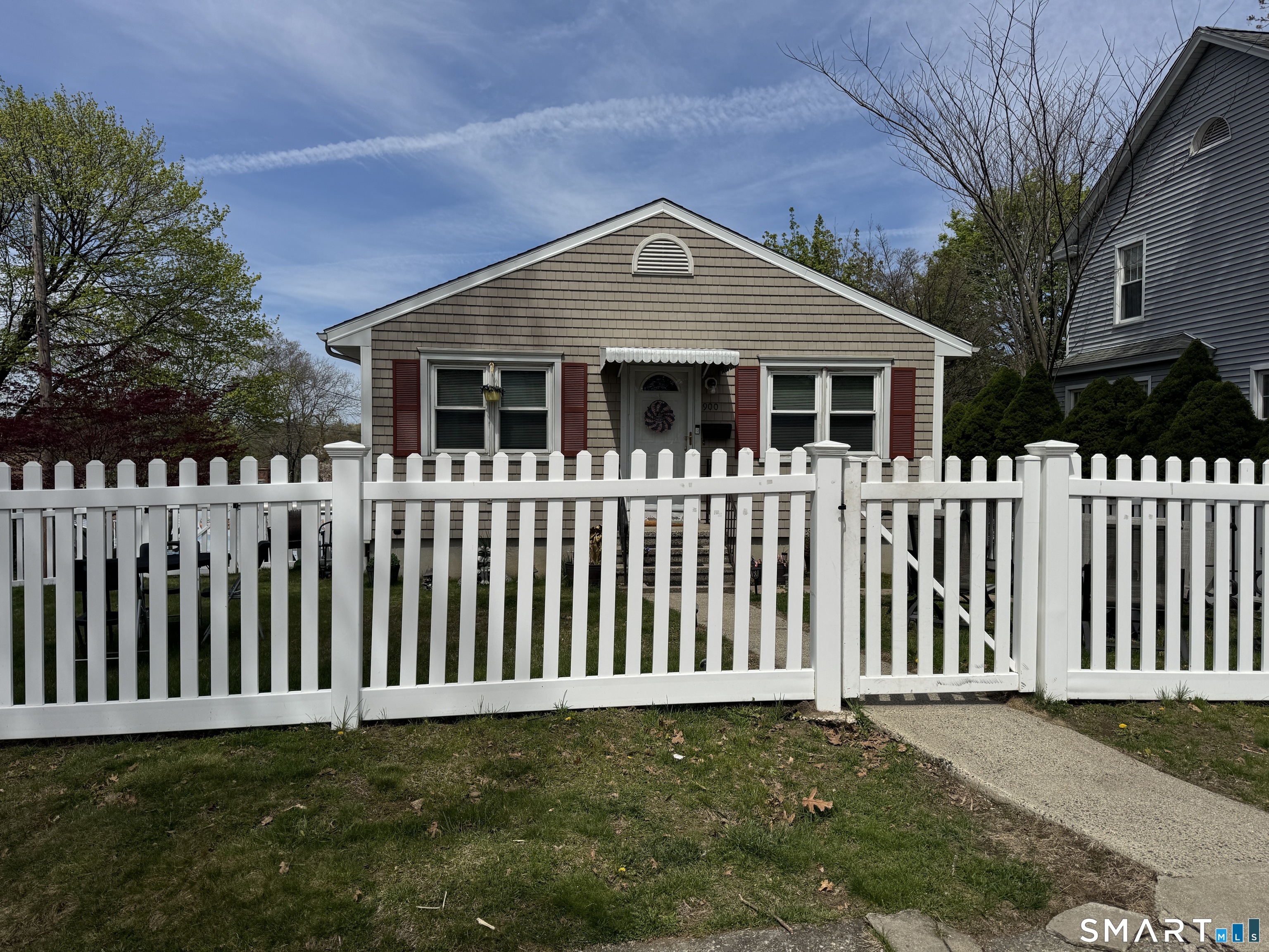 900 Merritt Street, Bridgeport, CT 06606 | For Sale at $415,000