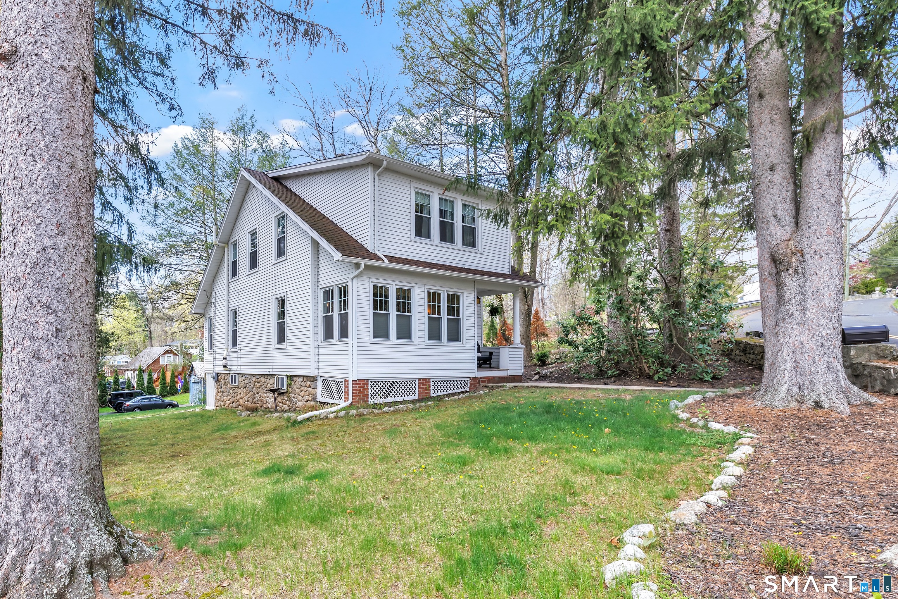 75 Perry Avenue, Norwalk, CT 06850 | For Sale at $725,000