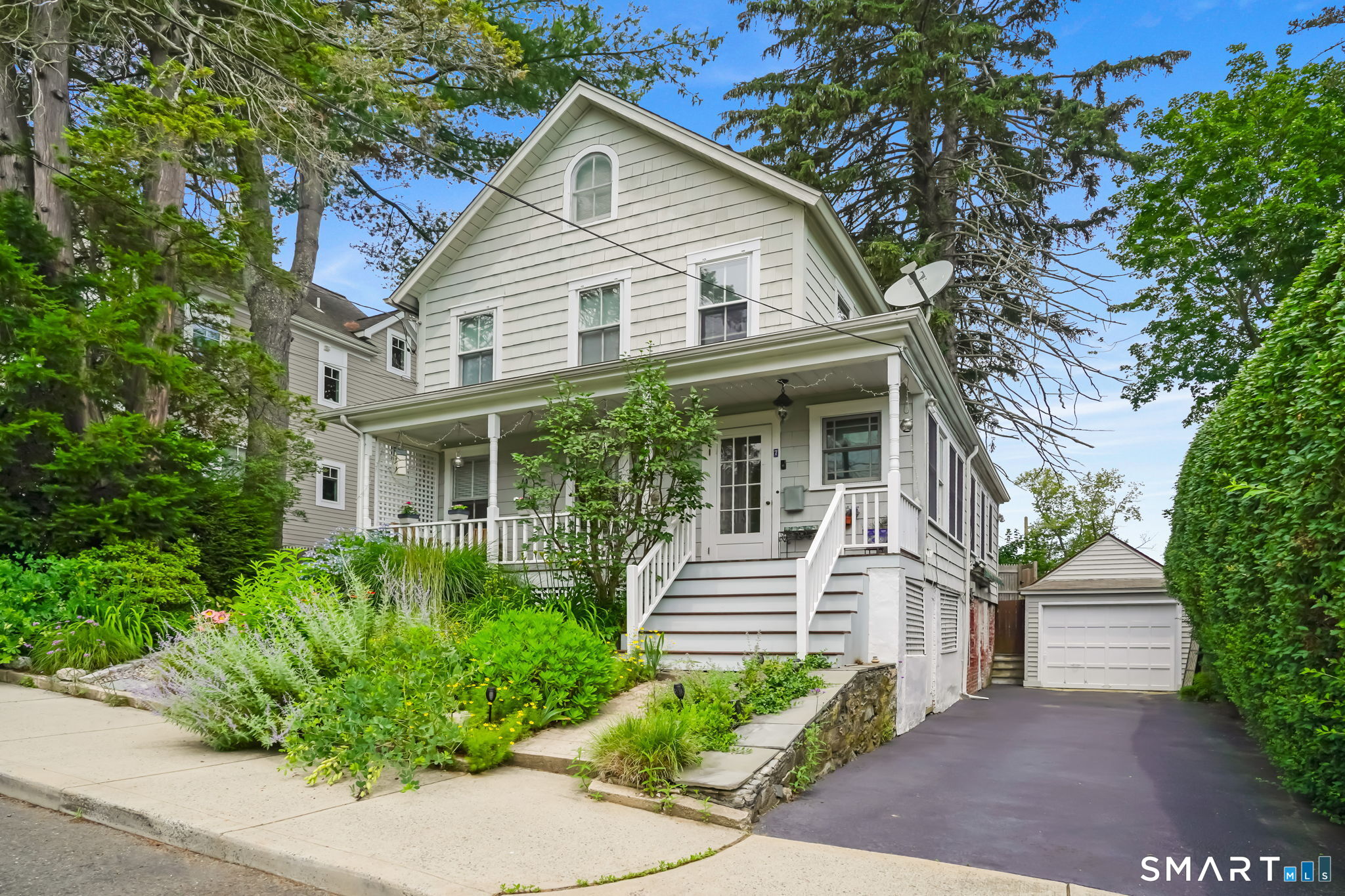 7 Lincoln Street, Westport, CT 06880 | For Sale at $949,000