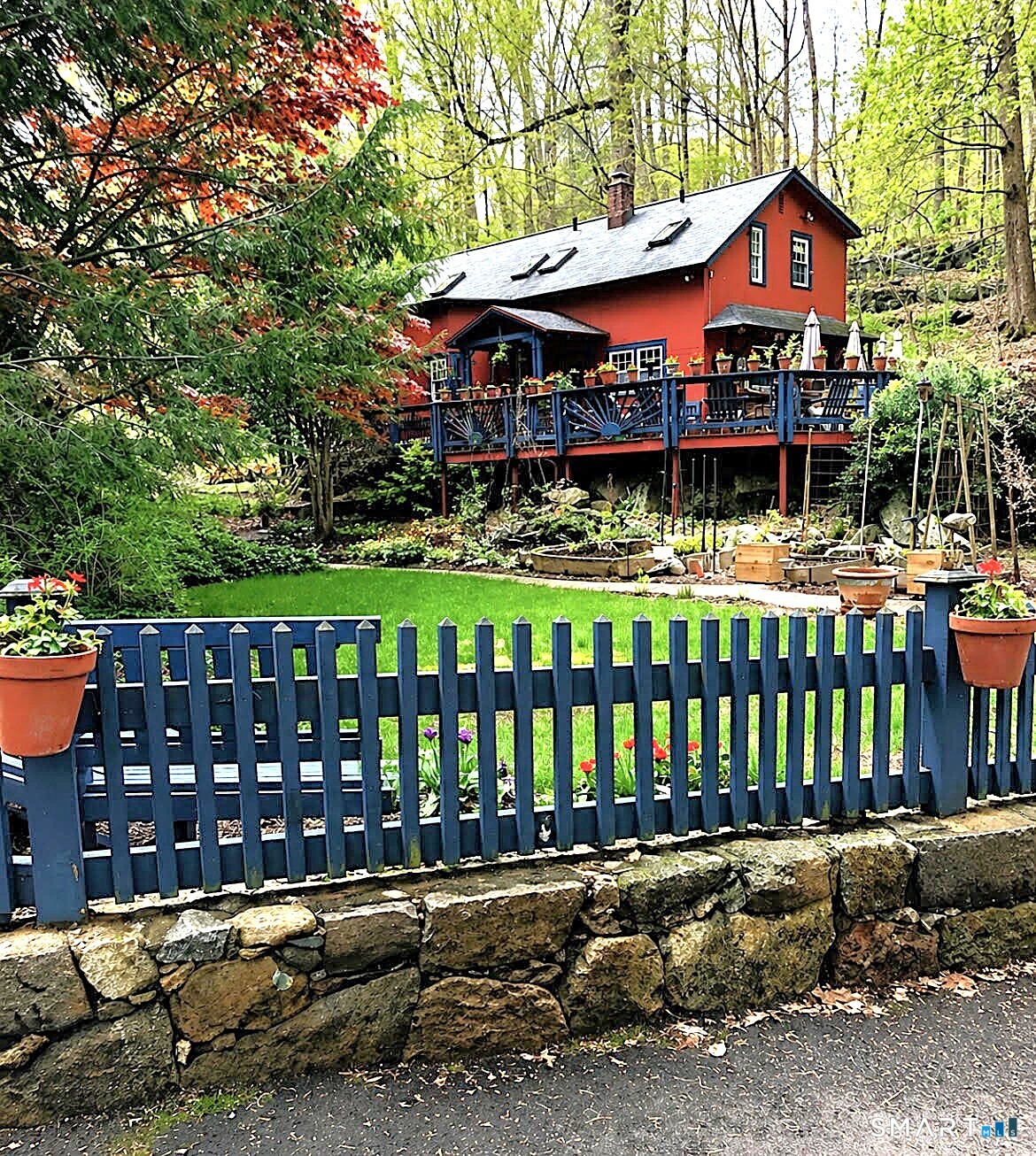 1566 Long Ridge Road, Stamford, CT 06903 | For Sale at $870,000